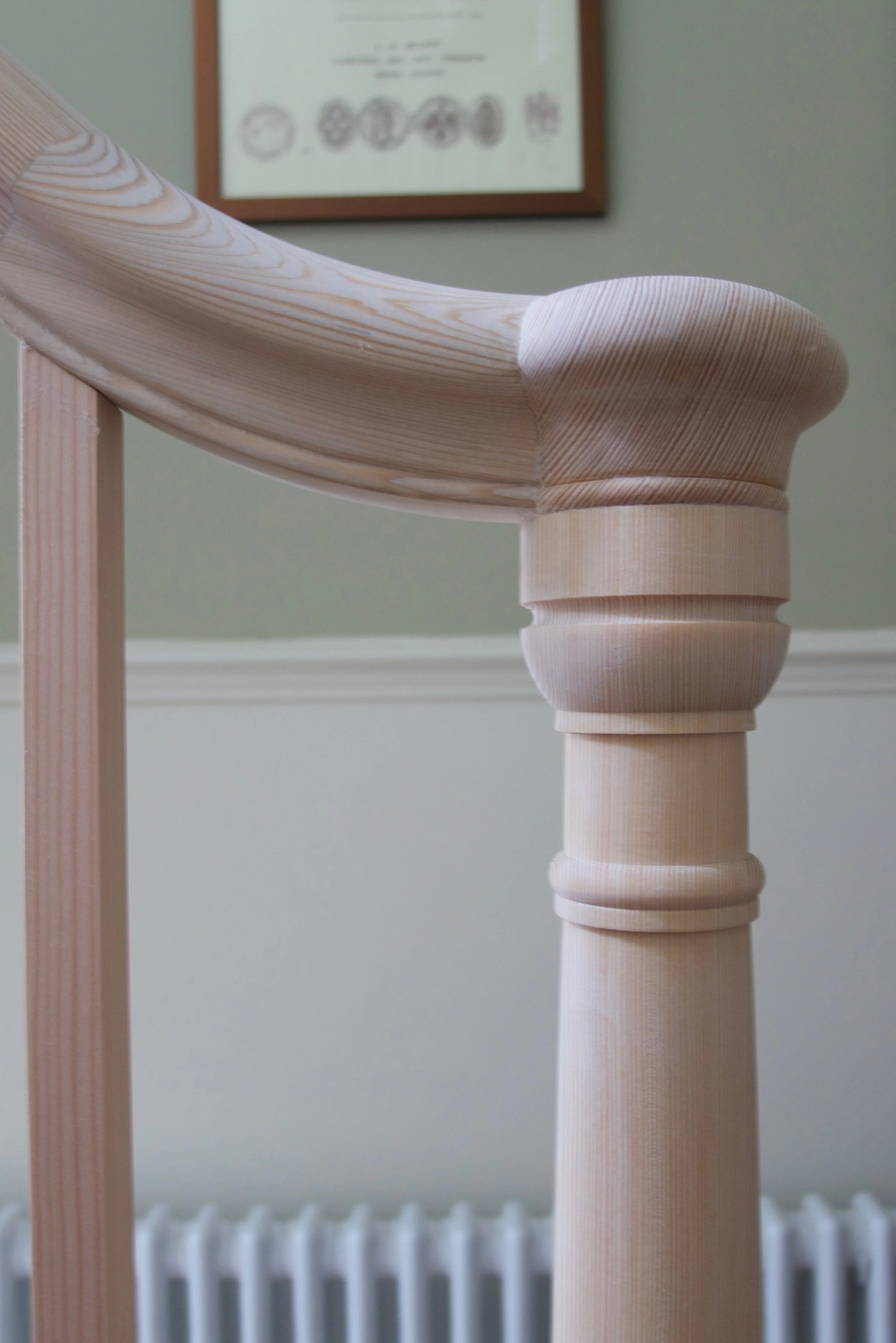 Curved handrail