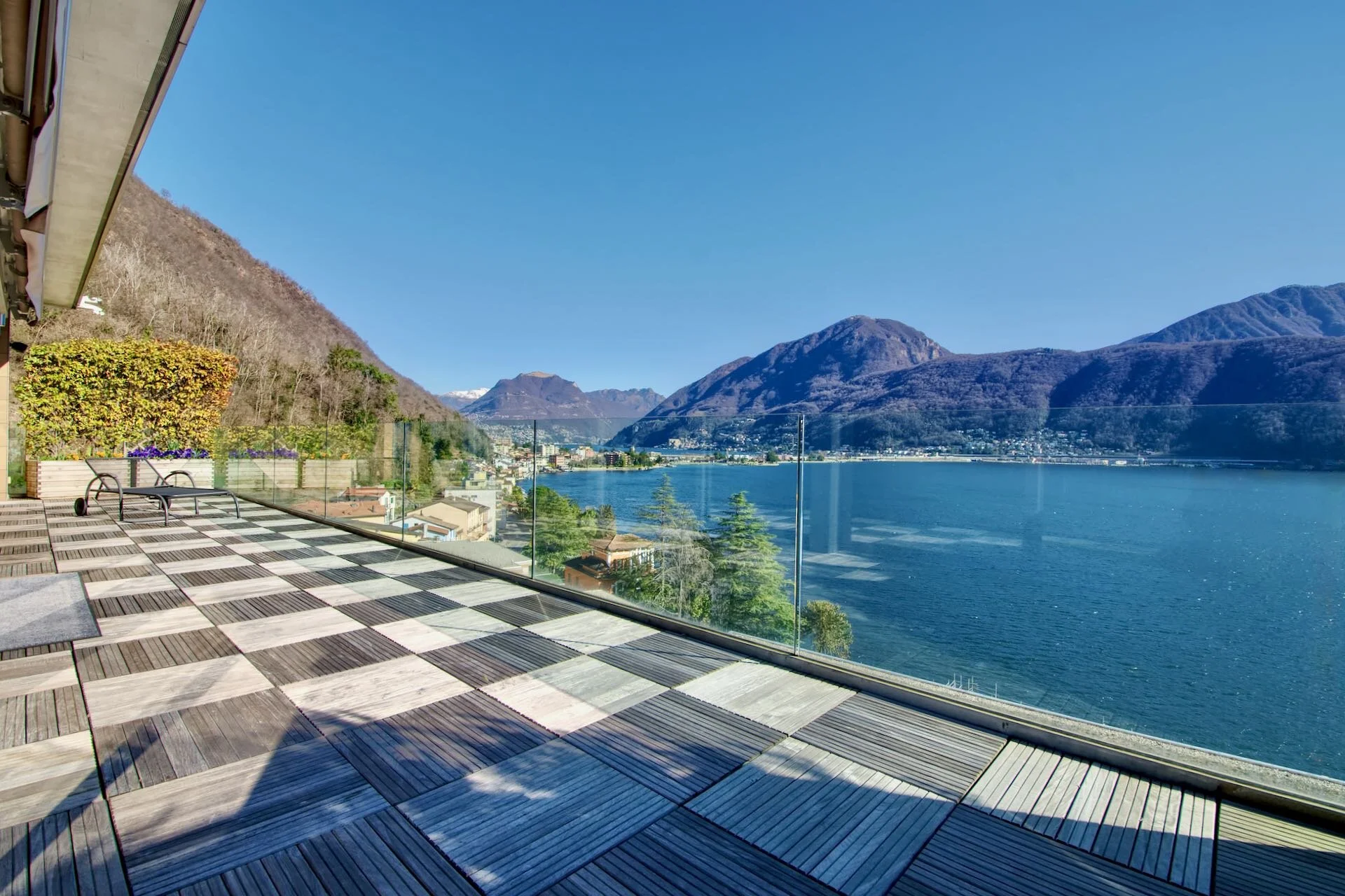 Mitten im Grünen & Seesicht - Exklusives Wohnen in Melide