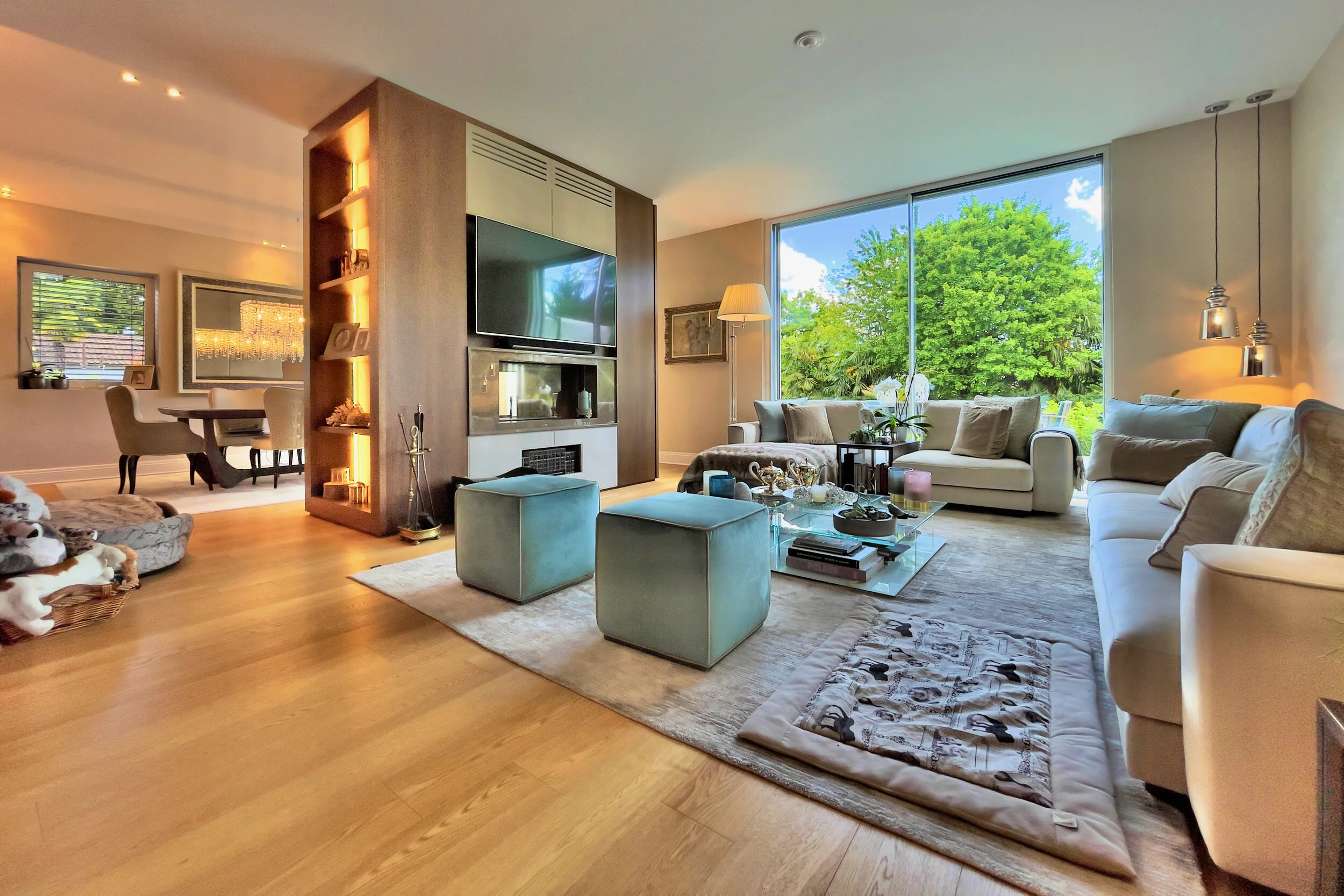 Fine villa with swimming pool, high-end finishes & plenty of space - Garden, pool & sun