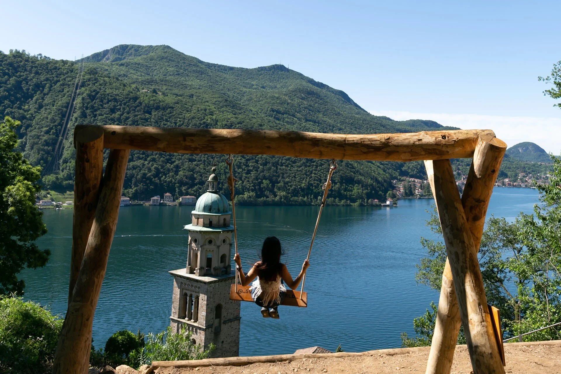 Panoramaschaukeln im Tessin by Pamela Pintus