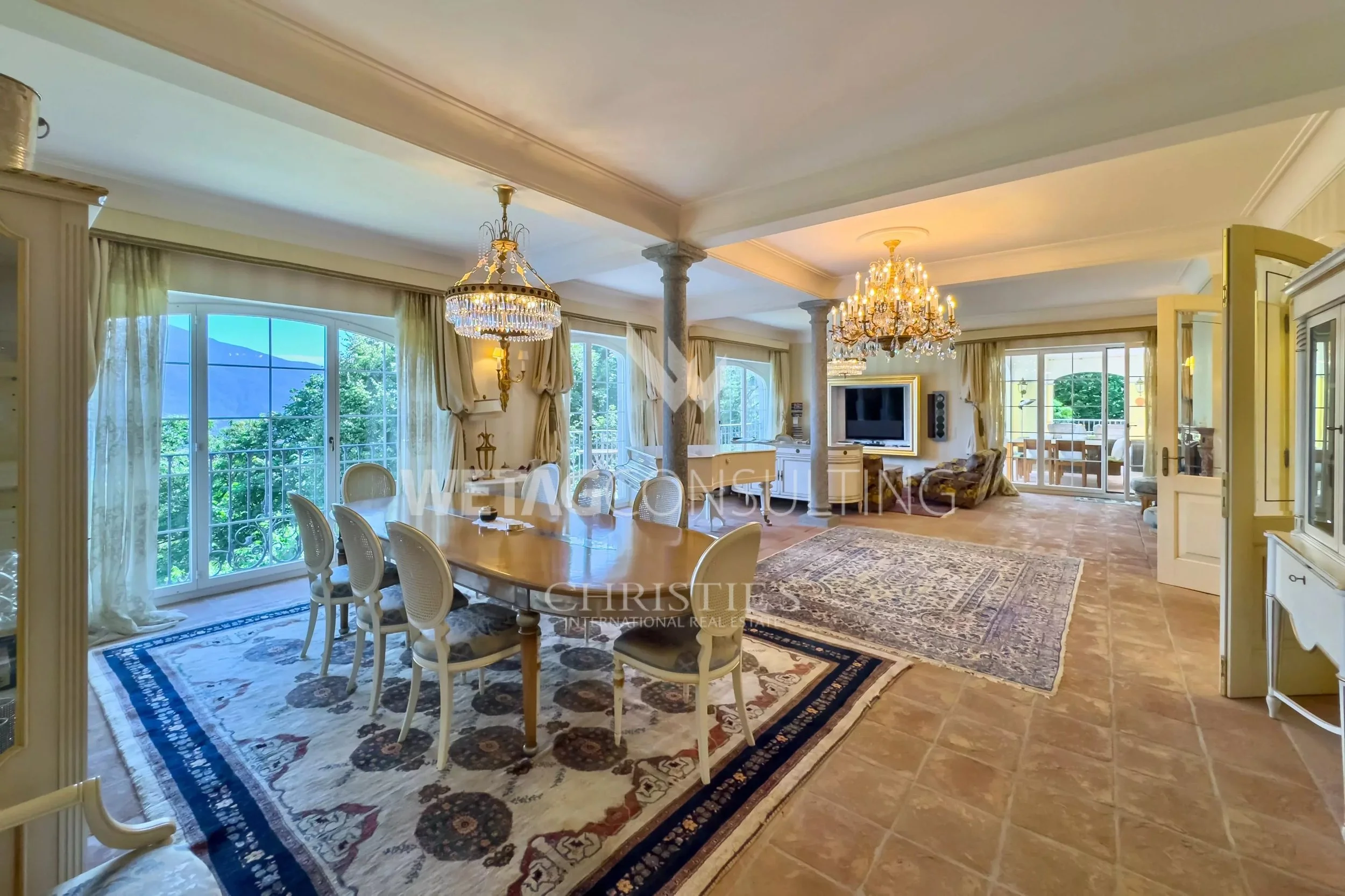 Ein Ort zum Verlieben über dem Lago Maggiore - Historisch-mediterrane Villa mit Gästehaus, Pool &amp; Seeblick in Orselina