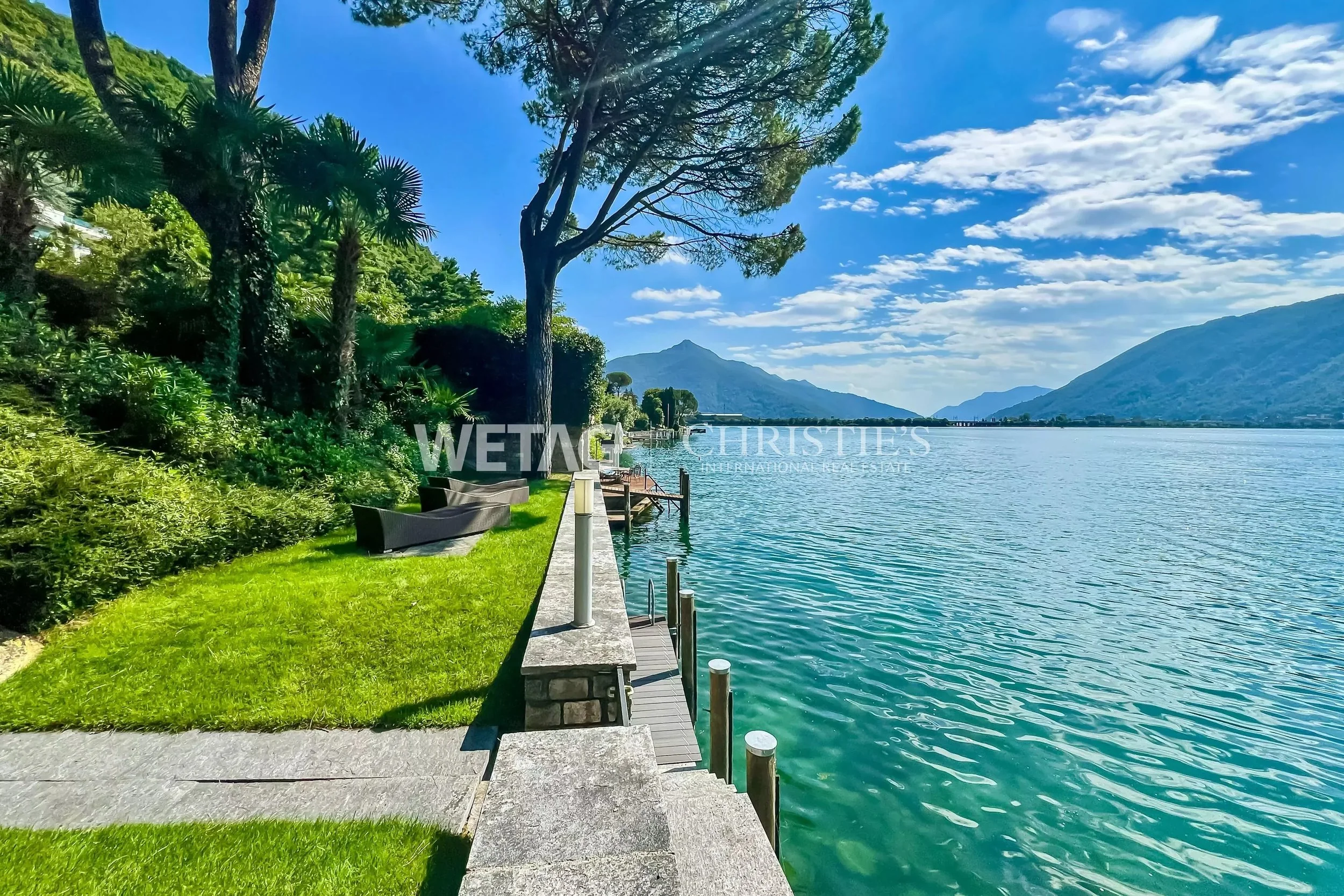Appartamento con accesso diretto al lago a Bissone - Eleganza moderna sull’acqua con pontile e splendida vista panoramica