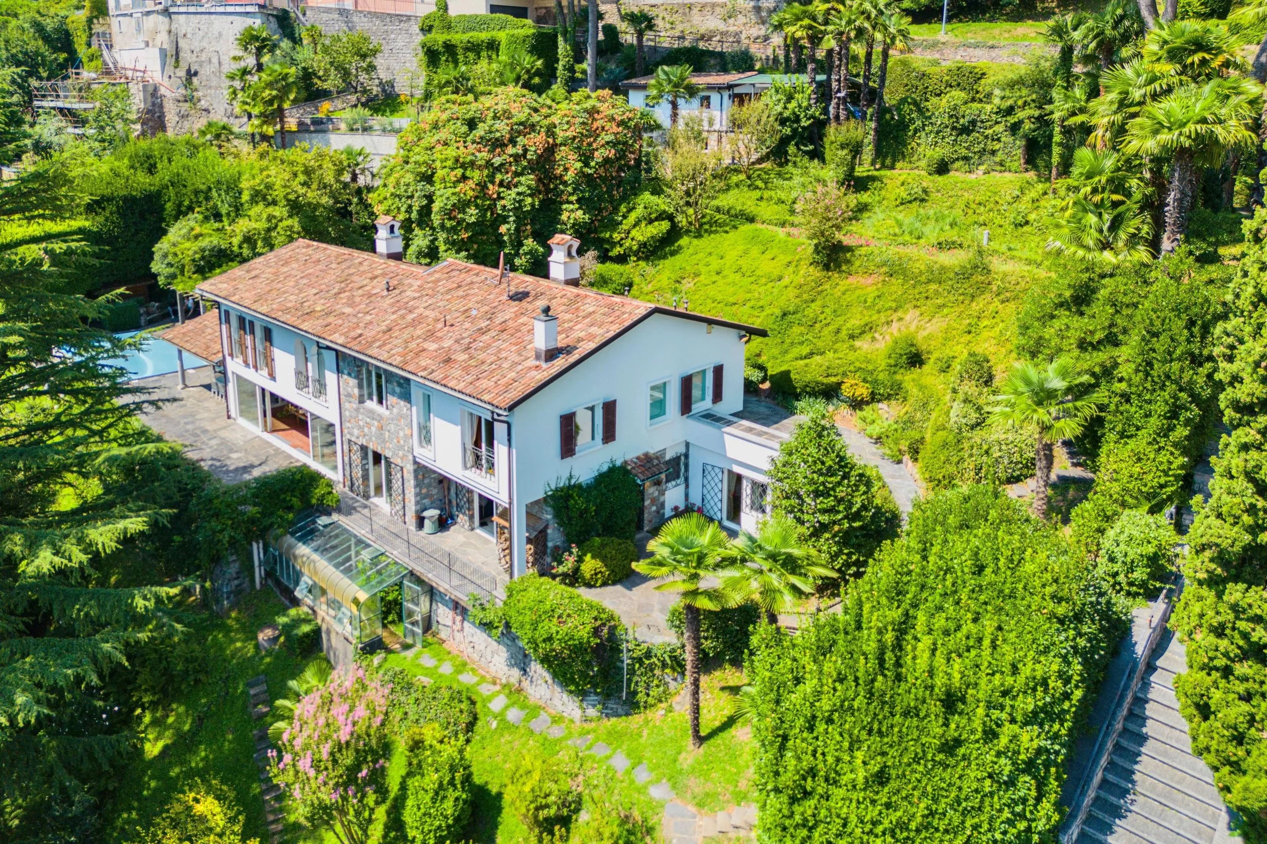 Mediterrane Eleganz im Tessin - Traumhafte Villa mit Pool, Sauna &amp; unvergleichlichem Seeblick in Vico Morcote