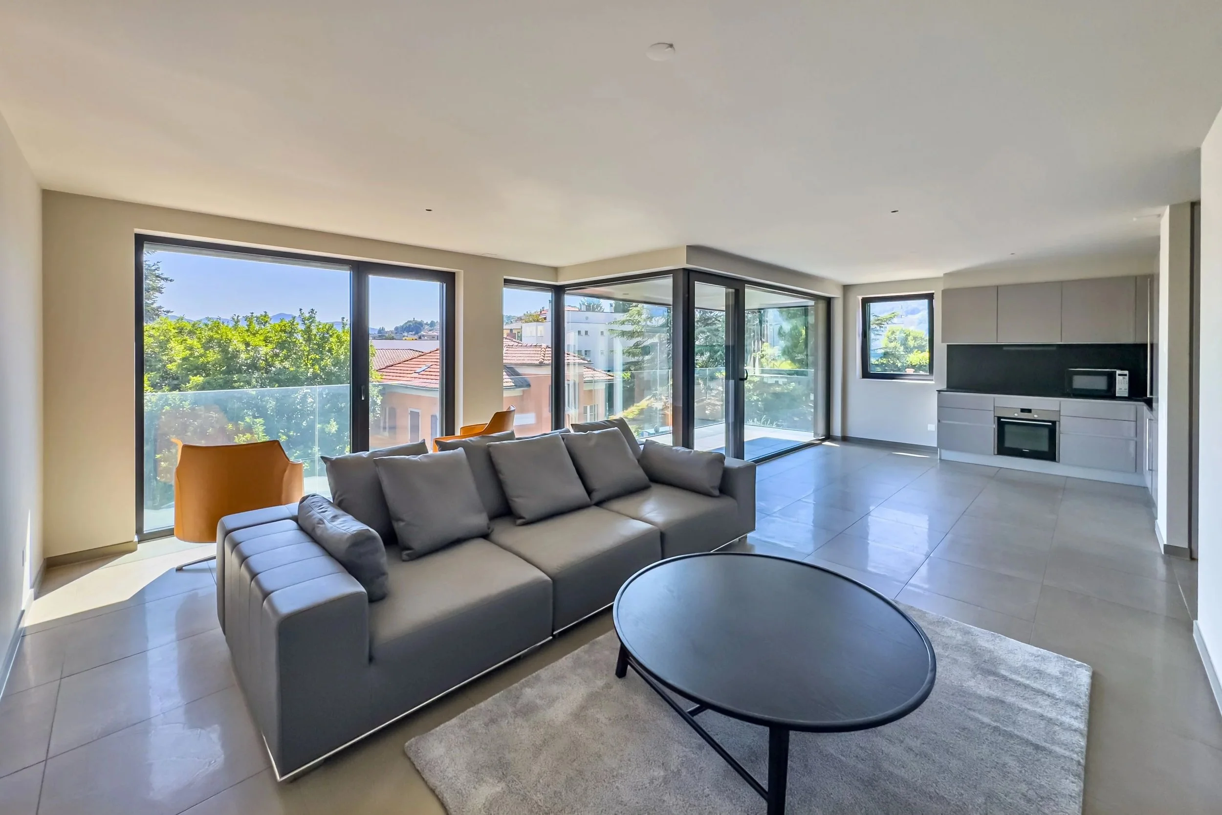 Abitare in modo contemporaneo a Massagno, anche come residenza secondaria - Elegante appartamento di 3.5 locali con terrazza e design moderno