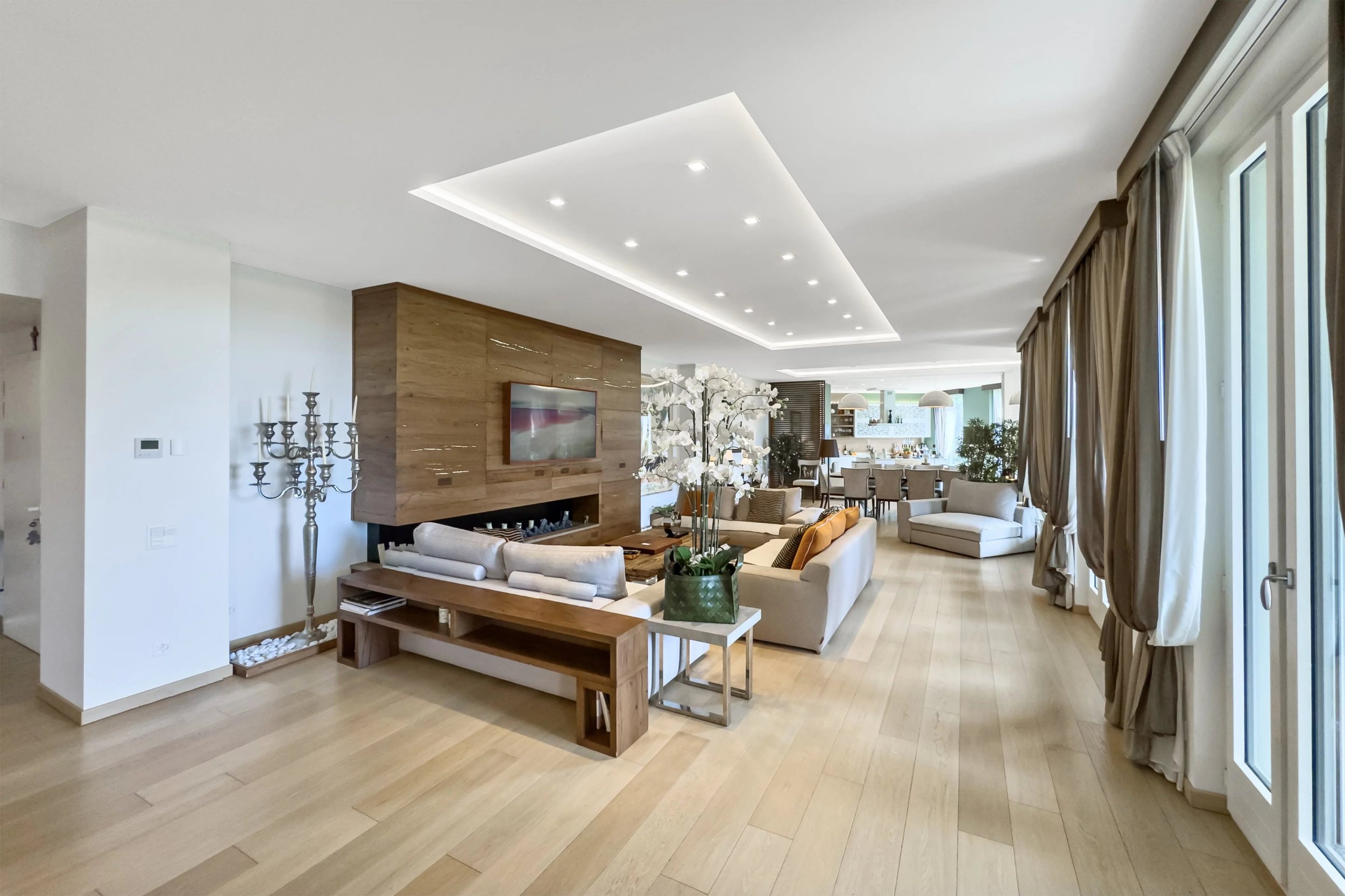 Leben mit Stil &amp; mediterranem Flair - Luxus, Seeblick &amp; Concierge-Service im Resort Collina d’Oro in Agra