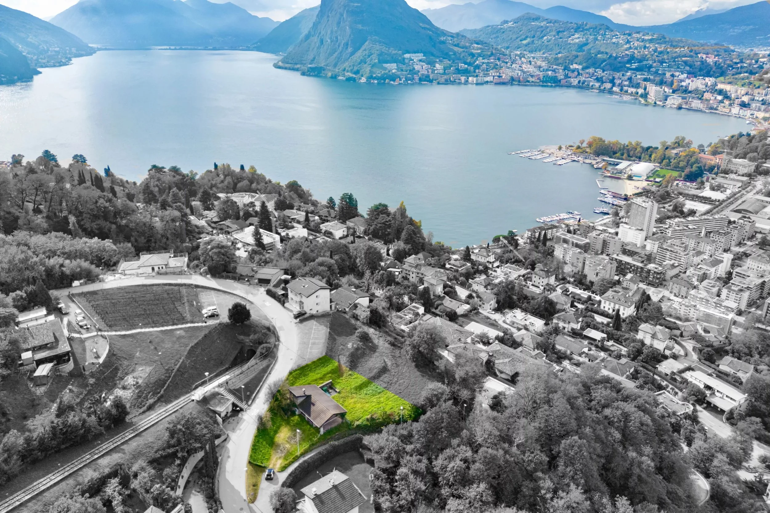 Space for your vision - Building land with approved project for a modern villa with beautiful view