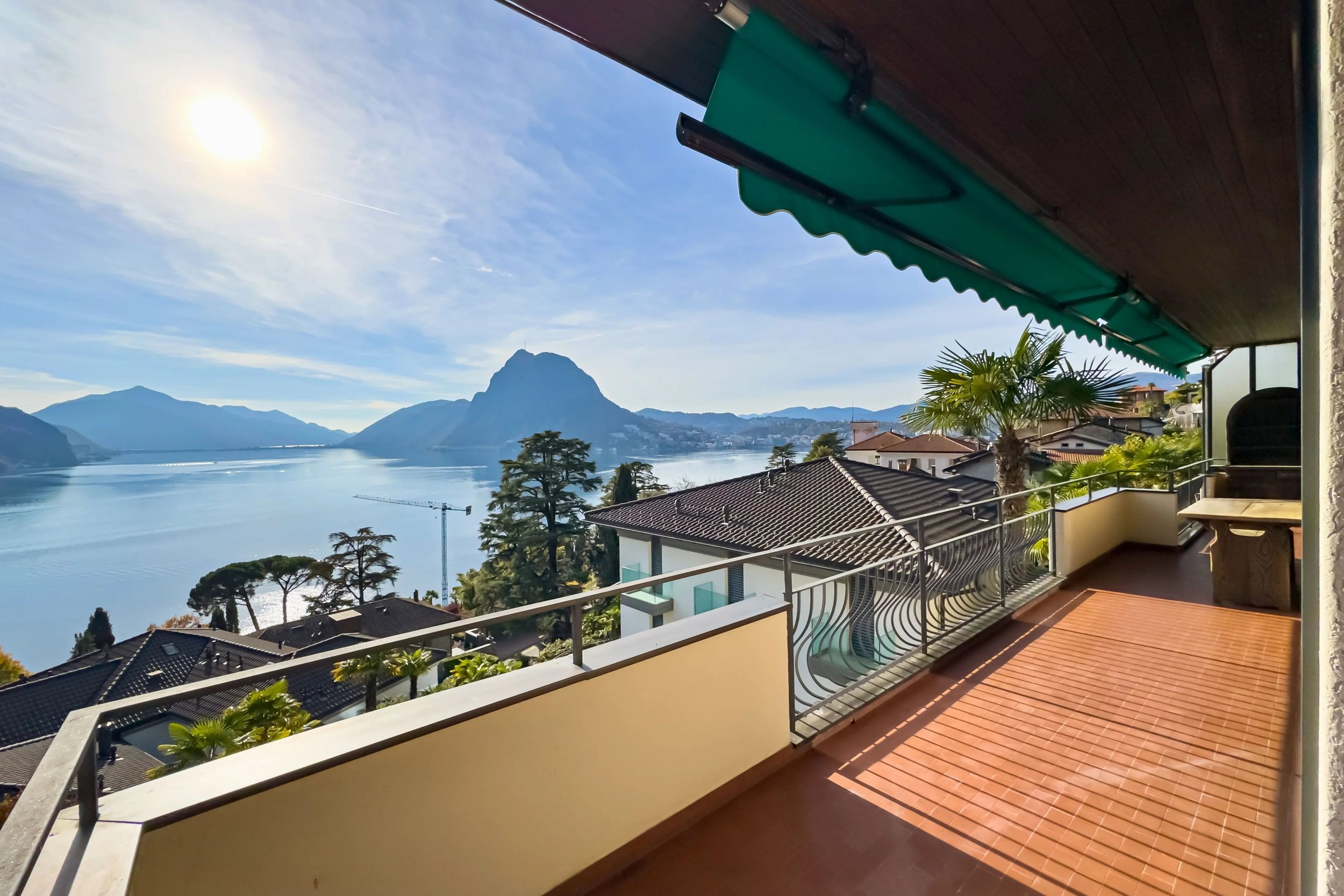  Pool • Sun • View - Mediterranean villa in Castagnola with impressive spaces &amp; timeless charm