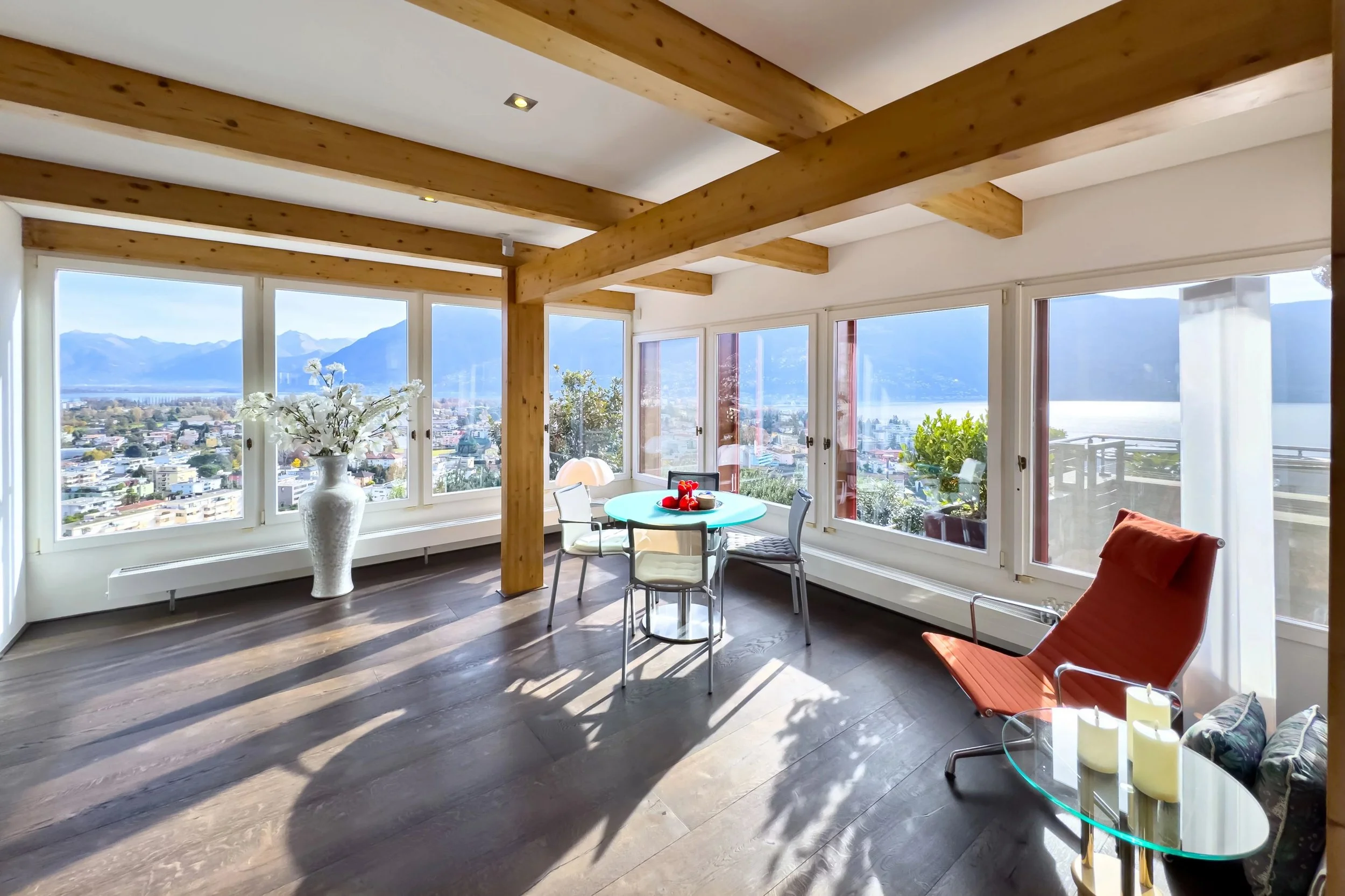 Villa di design sul Lago Maggiore - L’essenza del vivere moderno in un’esclusiva oasi privata con vista mozzafiato e piscina ad Ascona