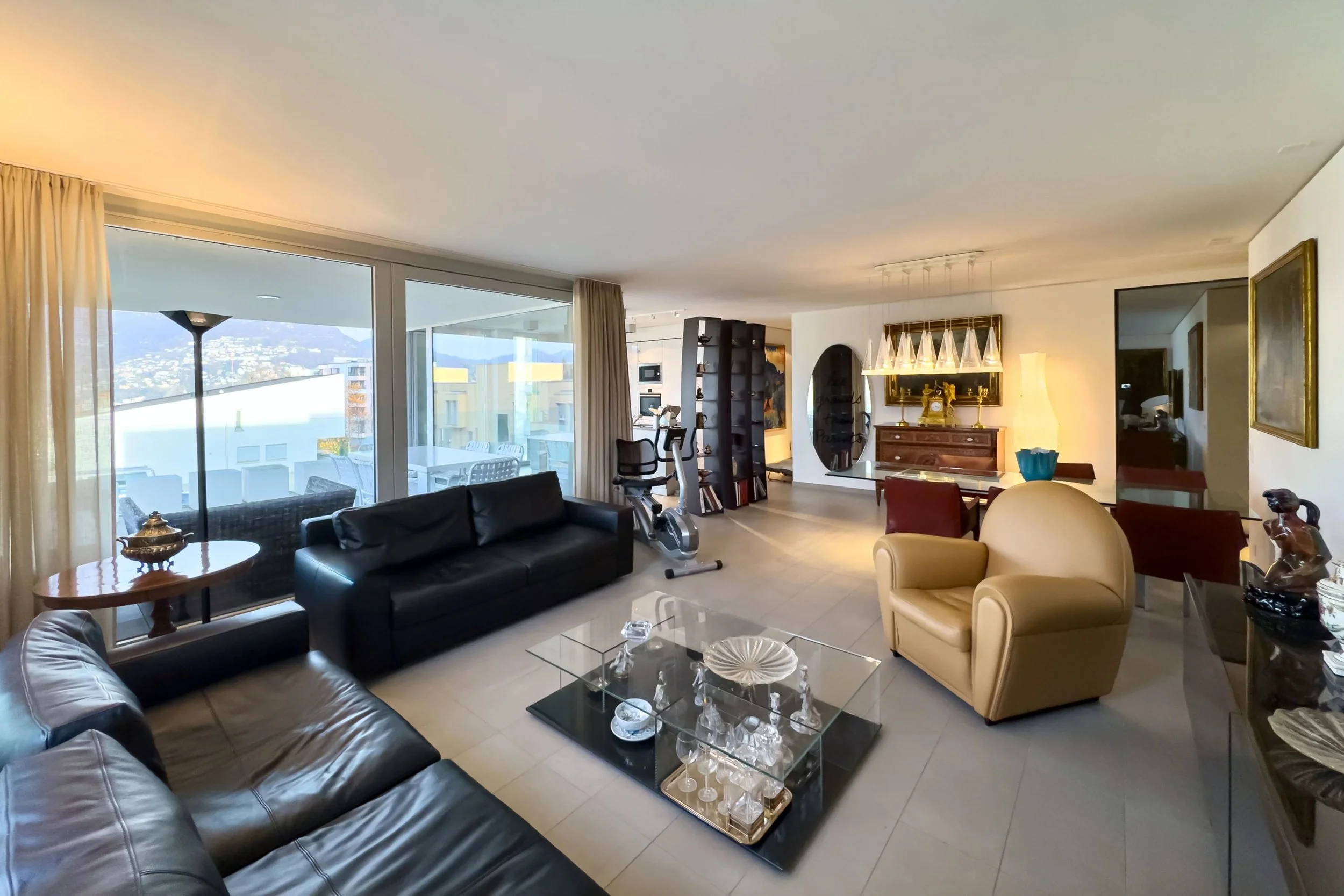 Where light becomes living space - Contemporary 4.5-room apartment with large terrace &amp; urban views in Lugano-Pazzallo