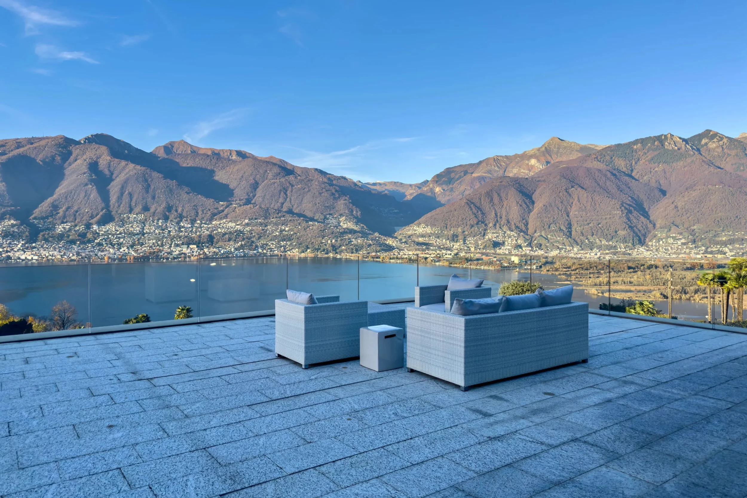 Exclusive panoramic villa in Vira Gambarogno - Elegant holiday residence with terraces, a swimming pool, &amp; breathtaking views of Lake Maggiore