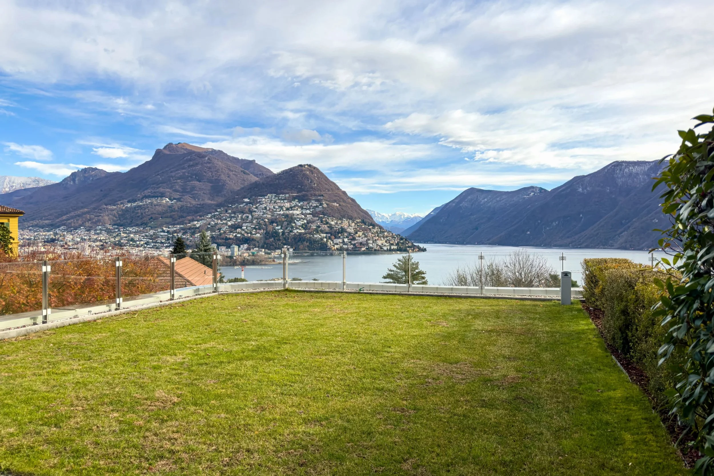 A Lugano l'eccellenza incontra il panorama - Lussuoso appartamento duplex con ampio giardino di 340 m² e spettacolare vista sul lago