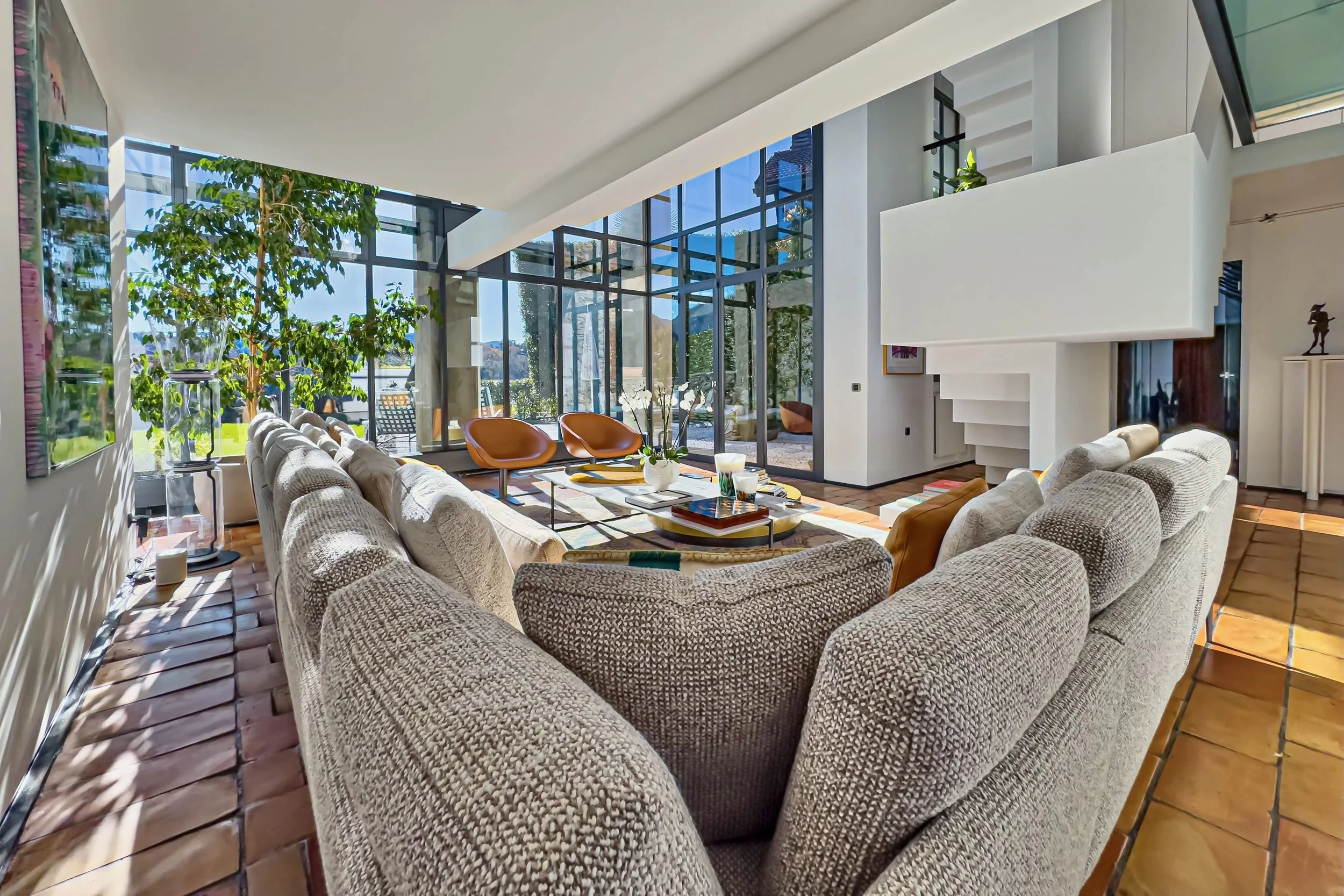 VARIAZIONE DI PREZZO - Eleganza senza tempo in una proprietà completamente ristrutturata con giardino - Lusso rustico e moderno: un capolavoro per sentirsi bene a Muzzano