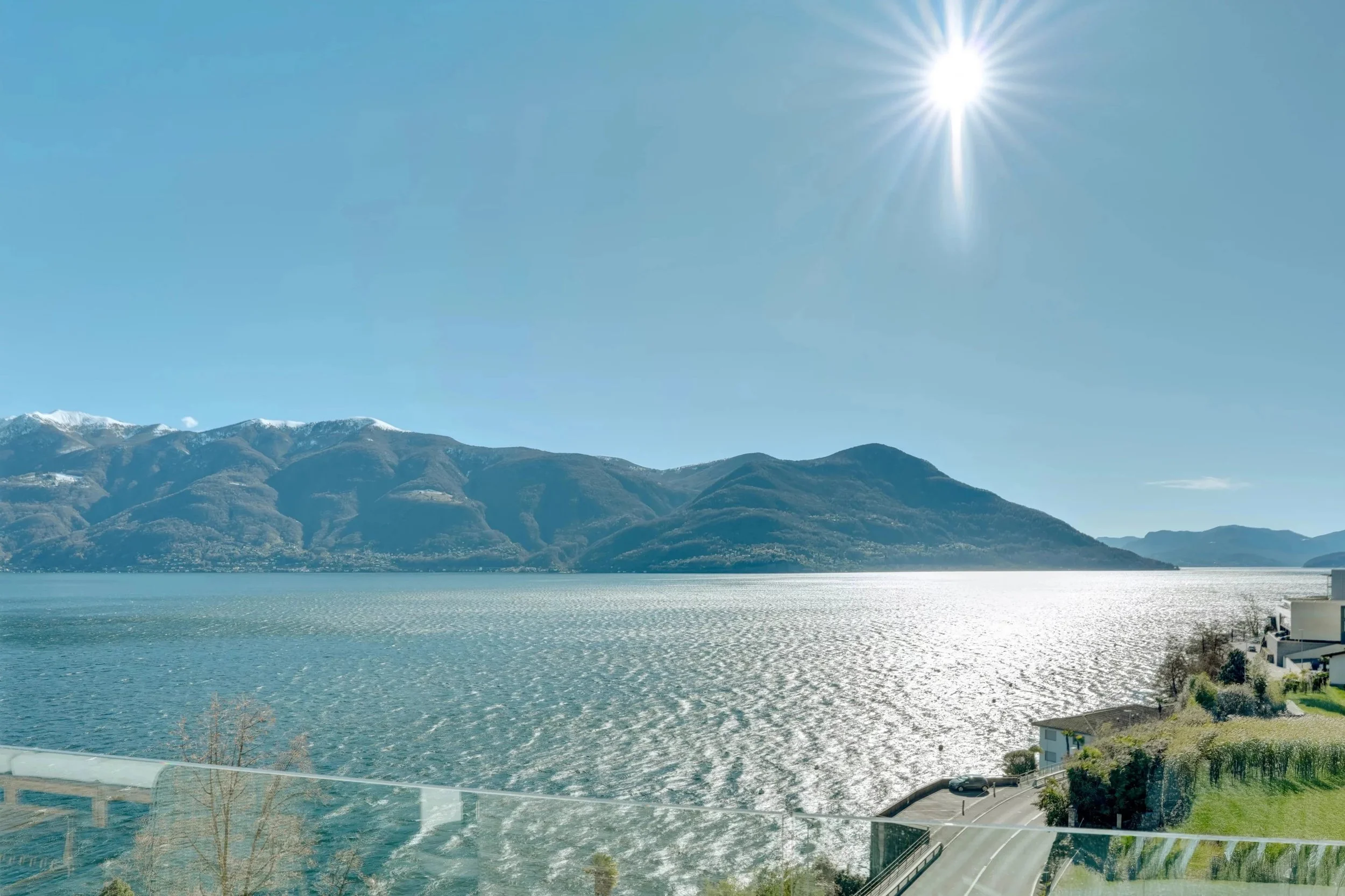 The ideal primary residence in Brissago on Lake Maggiore - Panoramic apartment with breathtaking lake views &amp; a spacious terrace
