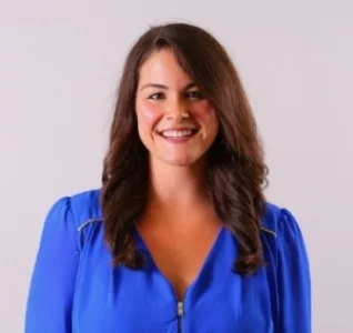 Deanna Prof Photo.jpg