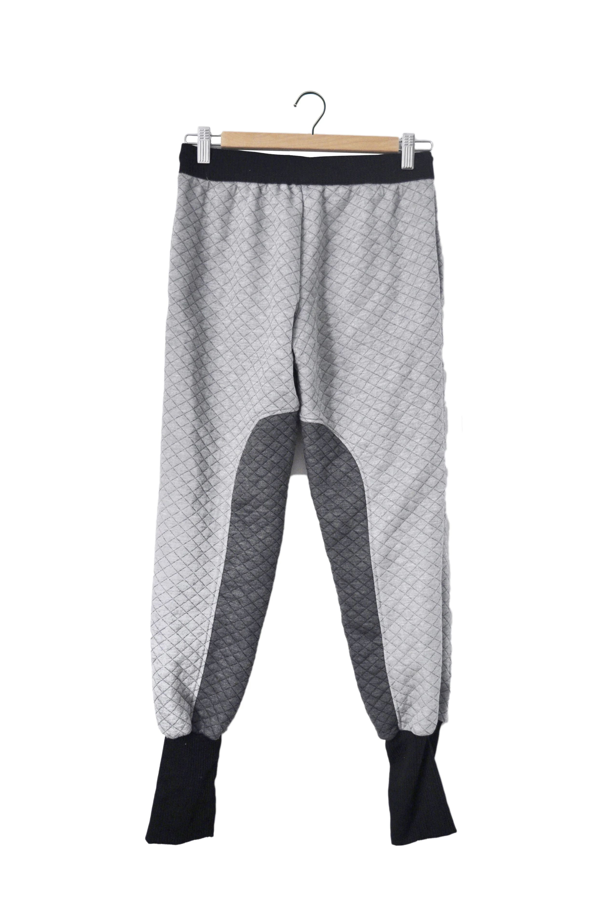 women grey and black quilted jogger pant