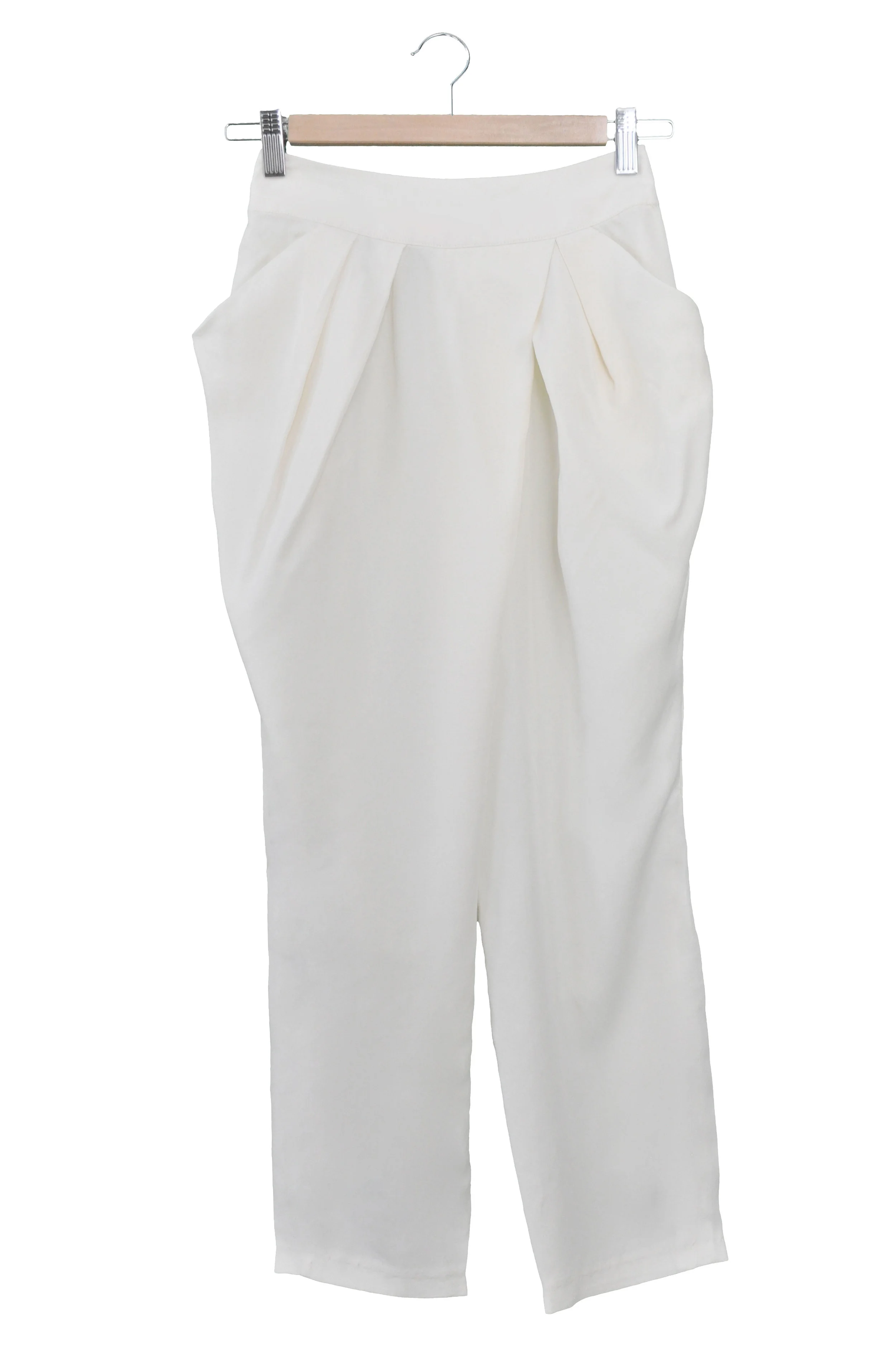 pleatpantfront.jpg