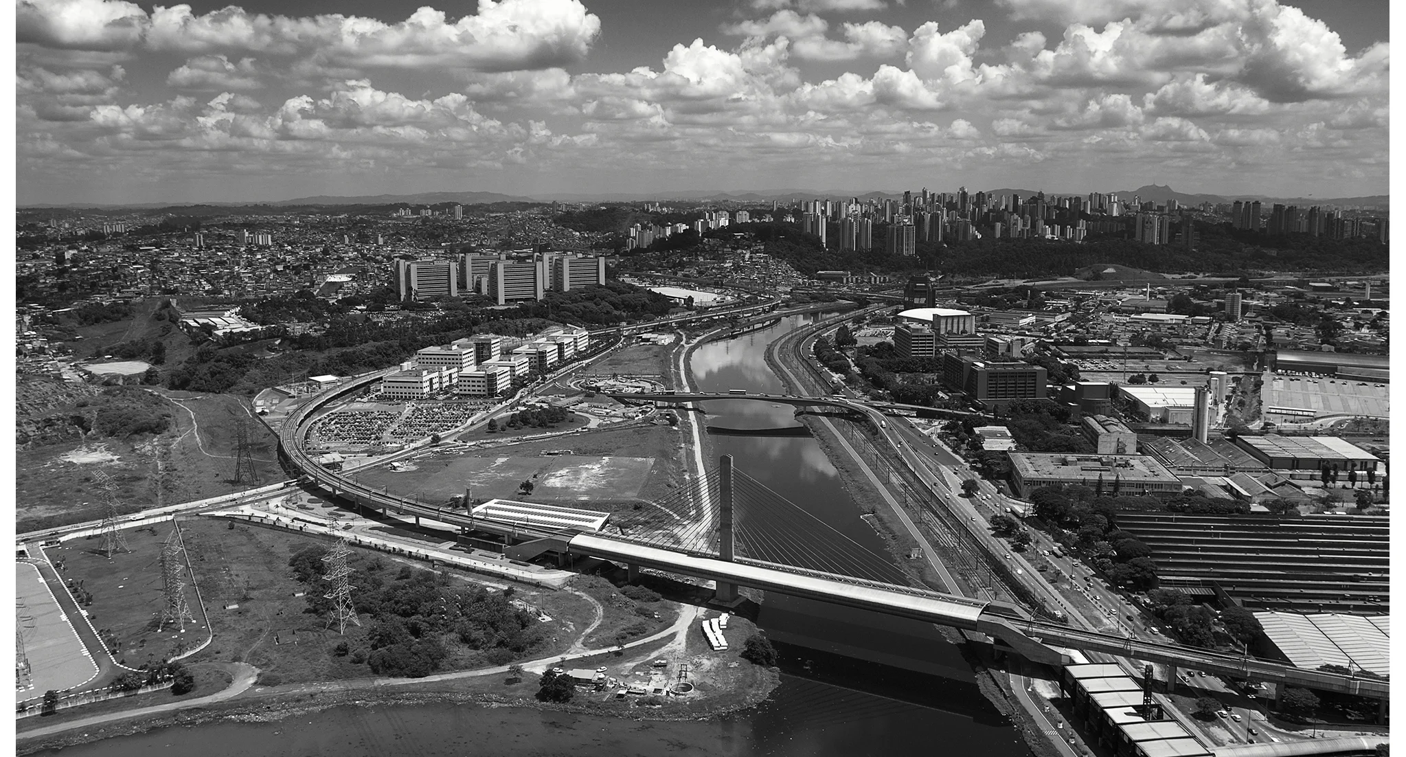 SallowiczAereaSaoPaulo9WS.jpg