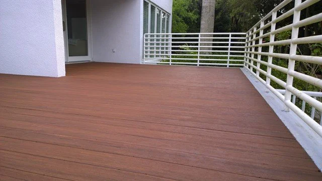 composite-decking-featuring-azek-vintage-collection-mahogany-archadeck-of-miami-img~ce410e5b07025e87_4-0488-1-ed74808.jpg