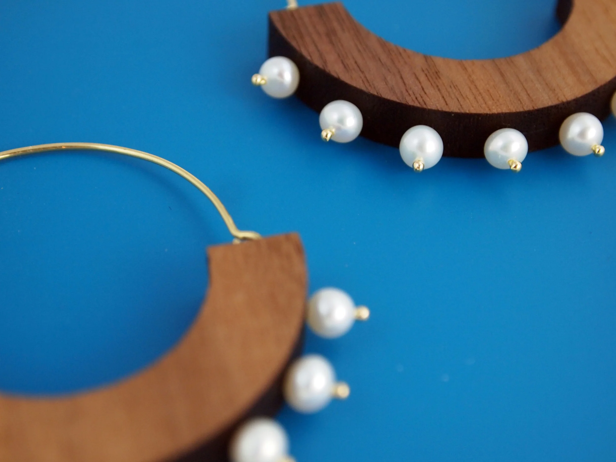 creasant earring2.jpg