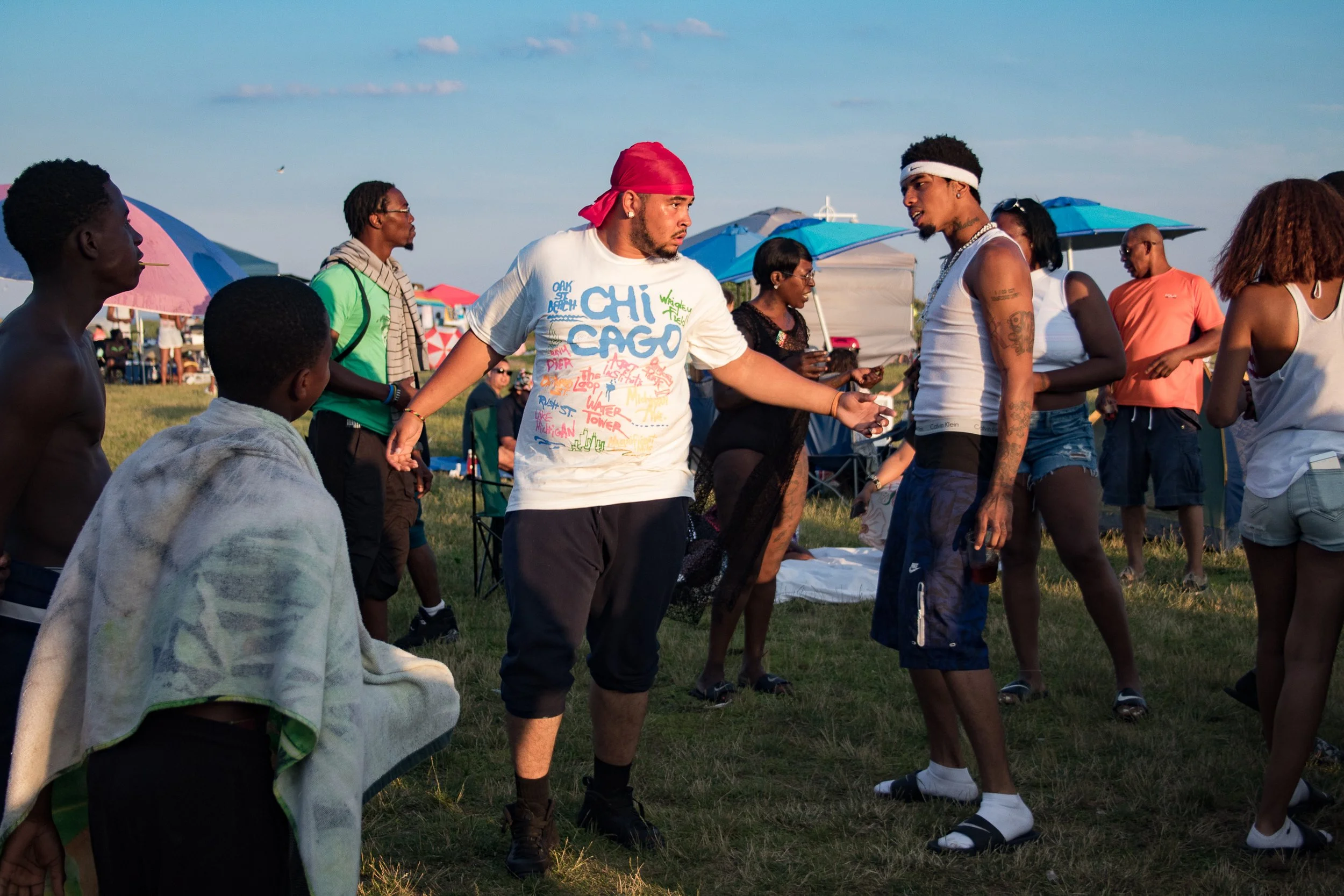 Moment during a cookout. Jacob Riis beach. Natural lighting. Shot on Sony A7II