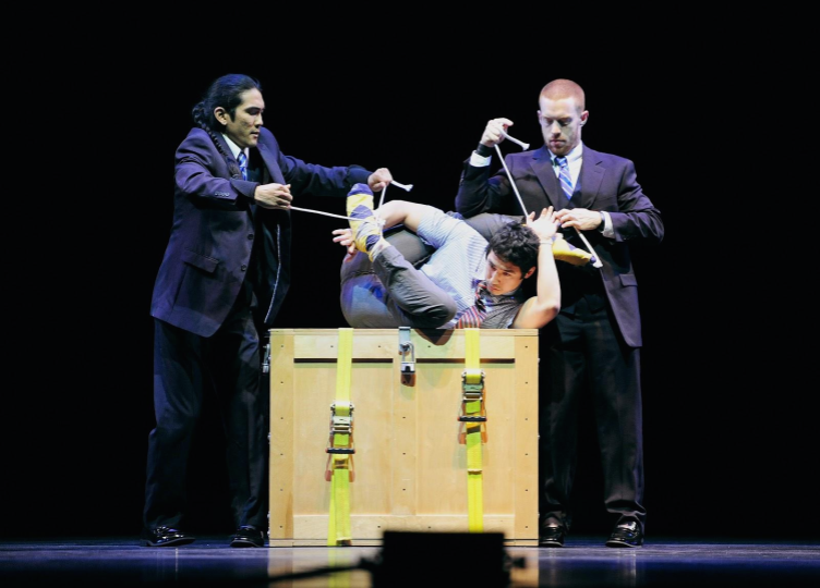 pilobolus-the-creative-process(18).png