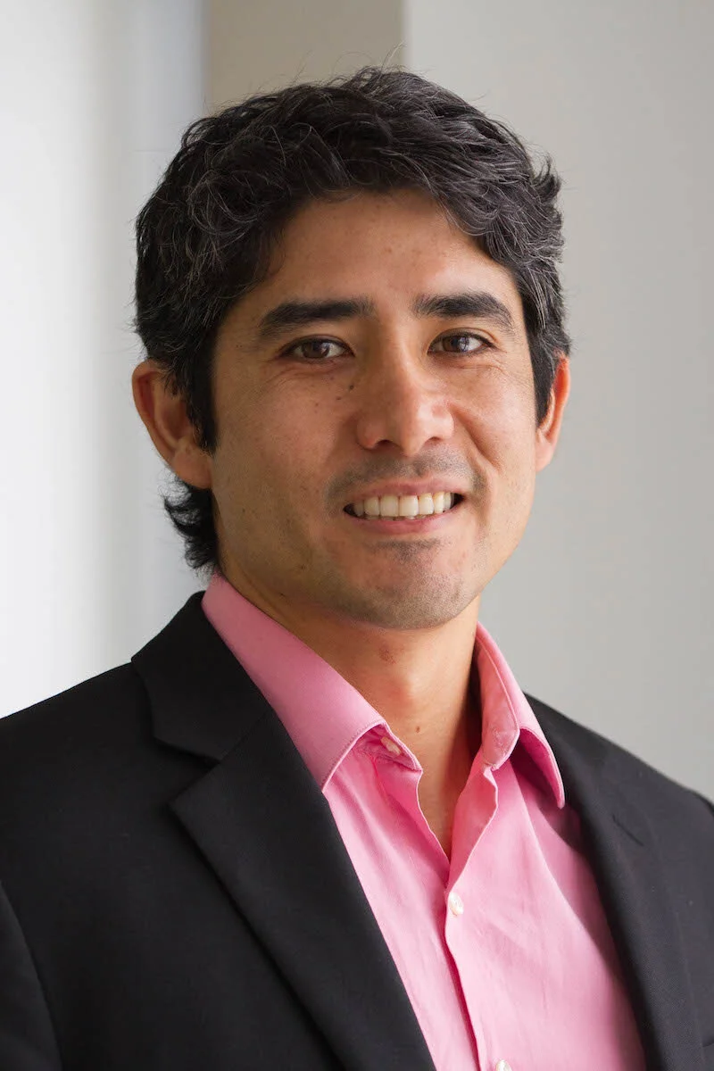 Hans Alarcon · Sustainability, Innovation &amp; Business Podcaster · Hispanophone &amp; International Projects · Harvard