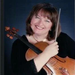 CAROLYN WATERS BROE - Founding Conductor, Four Seasons Orchestra & Principal Violist, Scottsdale Philharmonic episode artwork