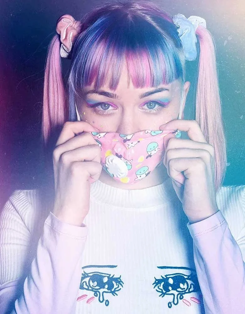 ELLIOT LEE