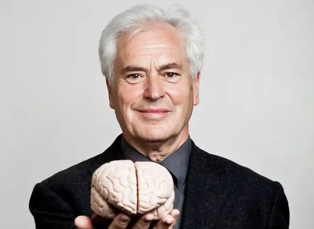 IAN ROBERTSON