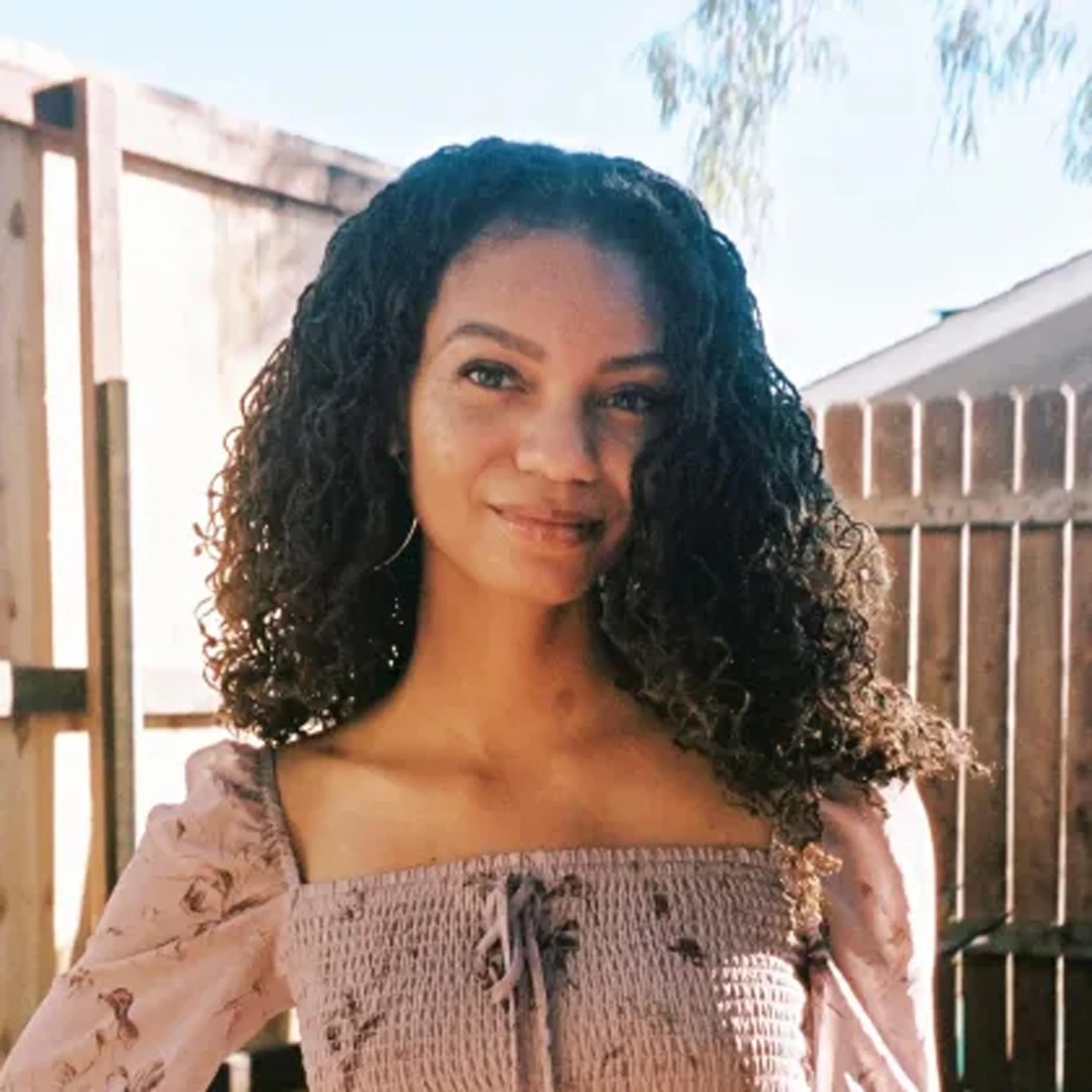 LEAH THOMAS