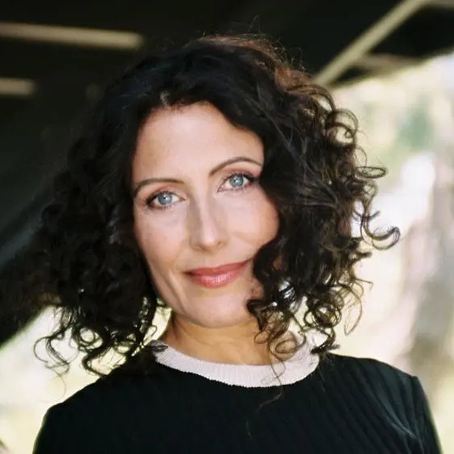 LISA EDELSTEIN - From Acting to Directing, Writing & Visual Art