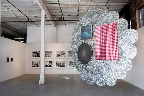  Jim Melchert,  Oyster No. 7  installation Courtesy of Gallery 16 