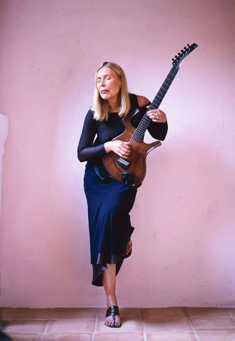  Joni Mitchell 