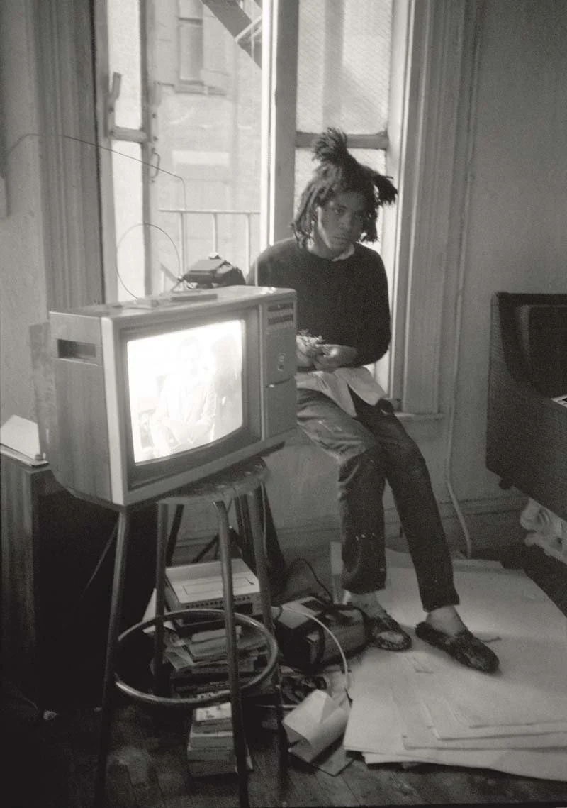  Jean-Michel Basquiat in the Crosby Street loft that Annina Nosei secured for him, 1982.  © Roland Hagenberg  