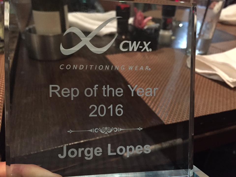 At the 2016 Running Event in Orlando, Florida. Jorge is honored to win this award for the second year in a row with the help of his excellent retailers.