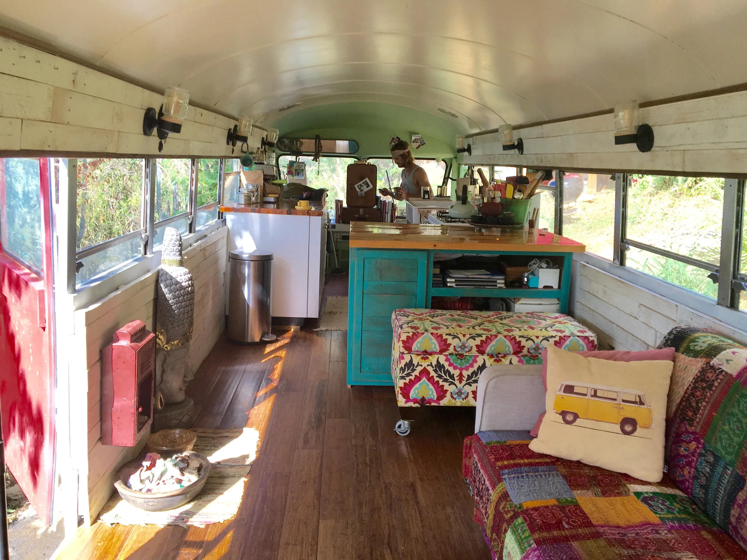 Bus Living Room & Office / Dinning Space