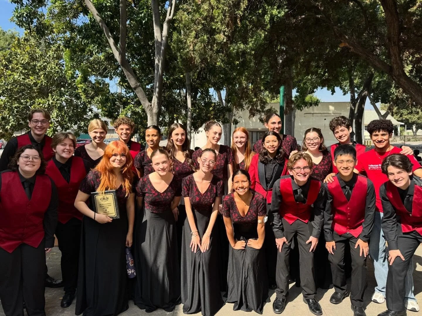 Congratulations to Vocal Ensemble for a Gold Rating at the Forum Festival today! Big applause for the Outstanding Musician award - Abby Lemus!!