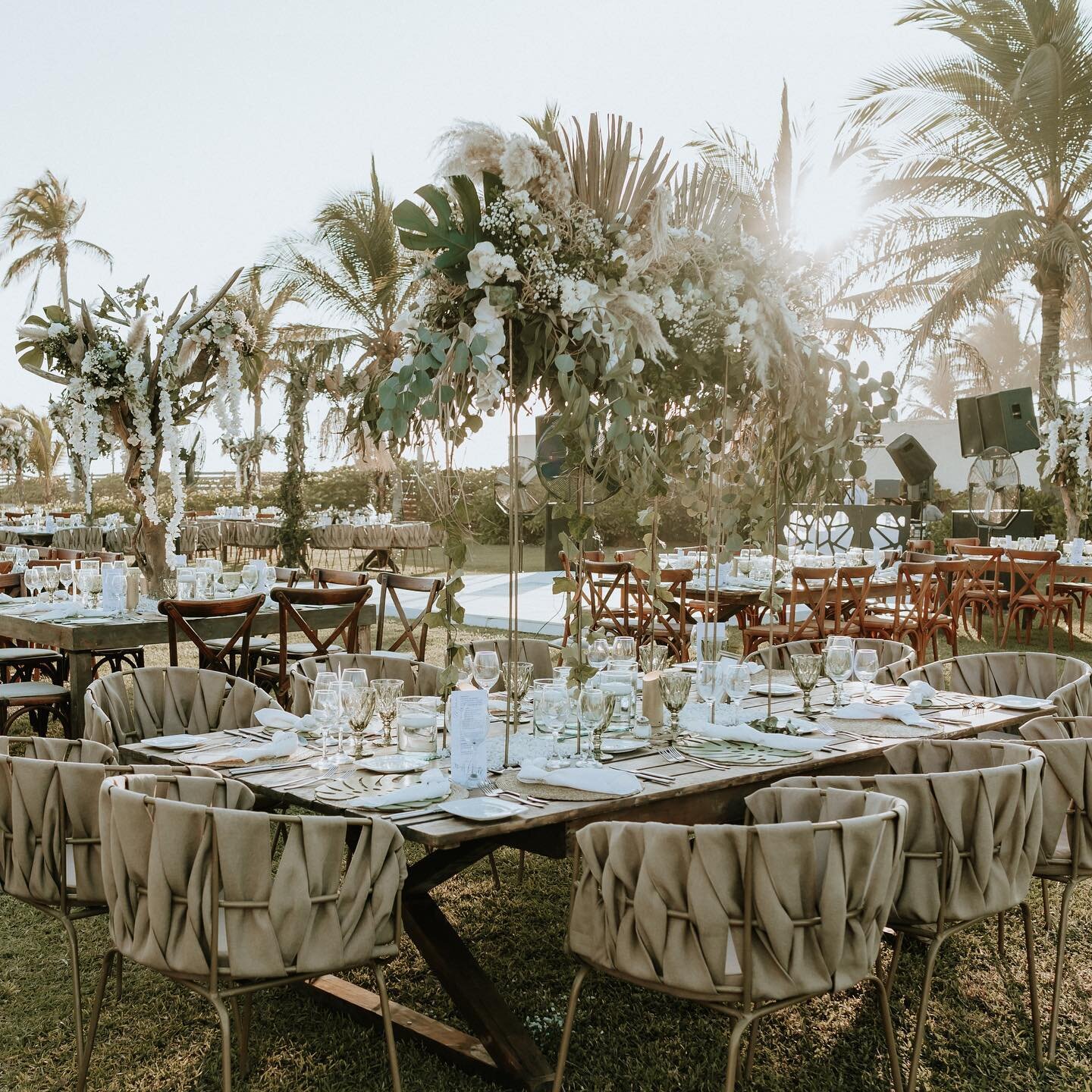 #destinationwedding #weddingplanner  #boda #bodaenacapulco #acapulco #wedding #luxurywedding

Fotografo: @michaudfilms