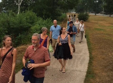 "Make/Walk" site-specific poetry reading led by poet Megan Grumbling