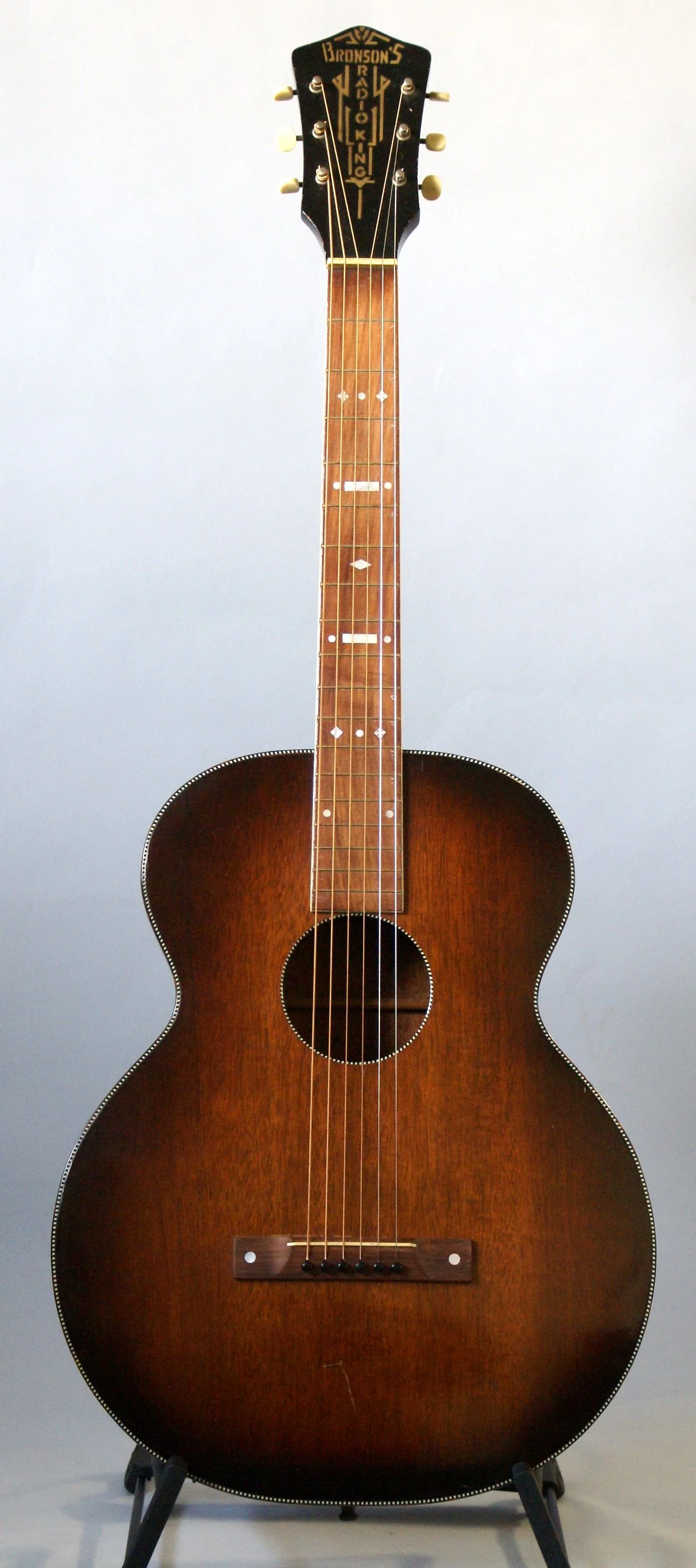 1940 BRONSON’S RADIO KING LAP STEEL GUITAR