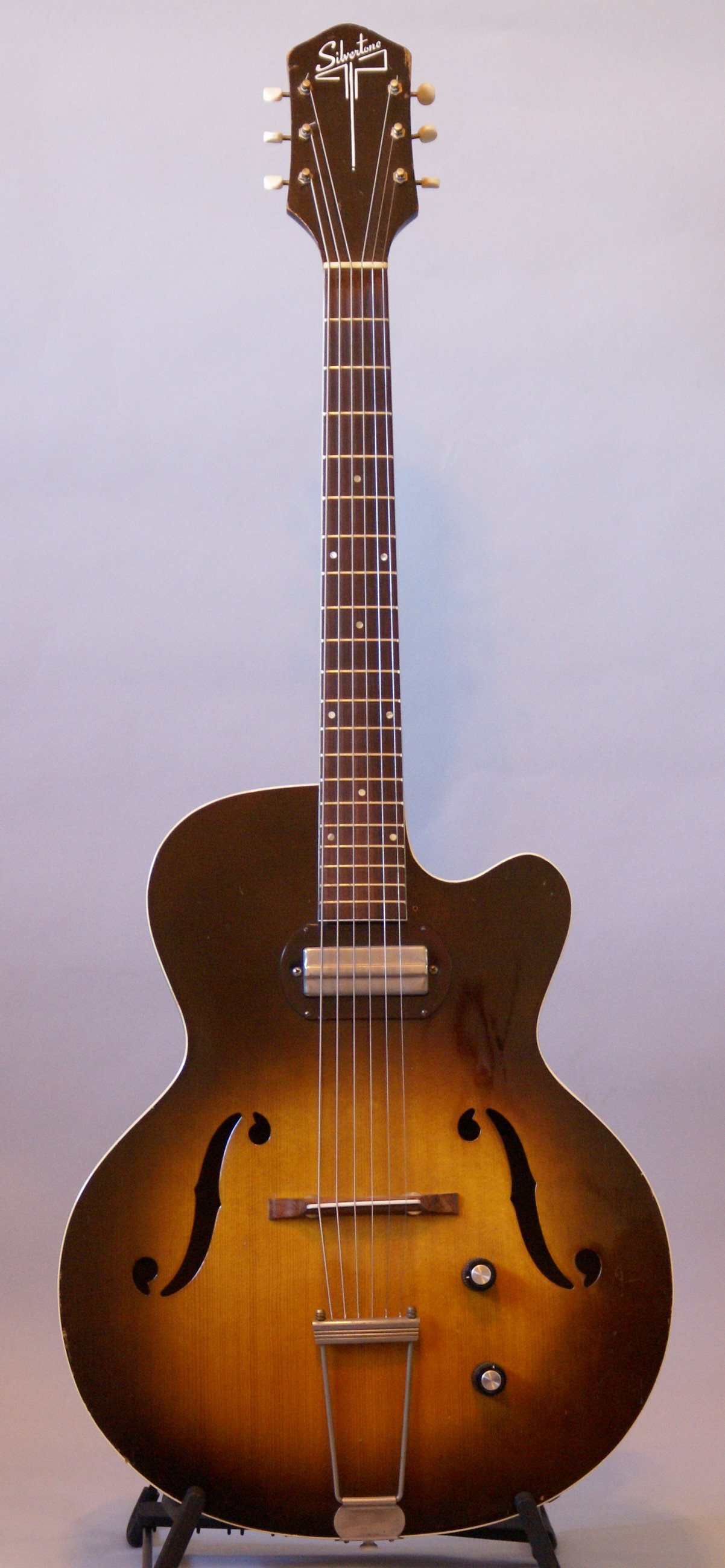 1956 SILVERTONE H61 ELECTRIC ARCHTOP GUITAR