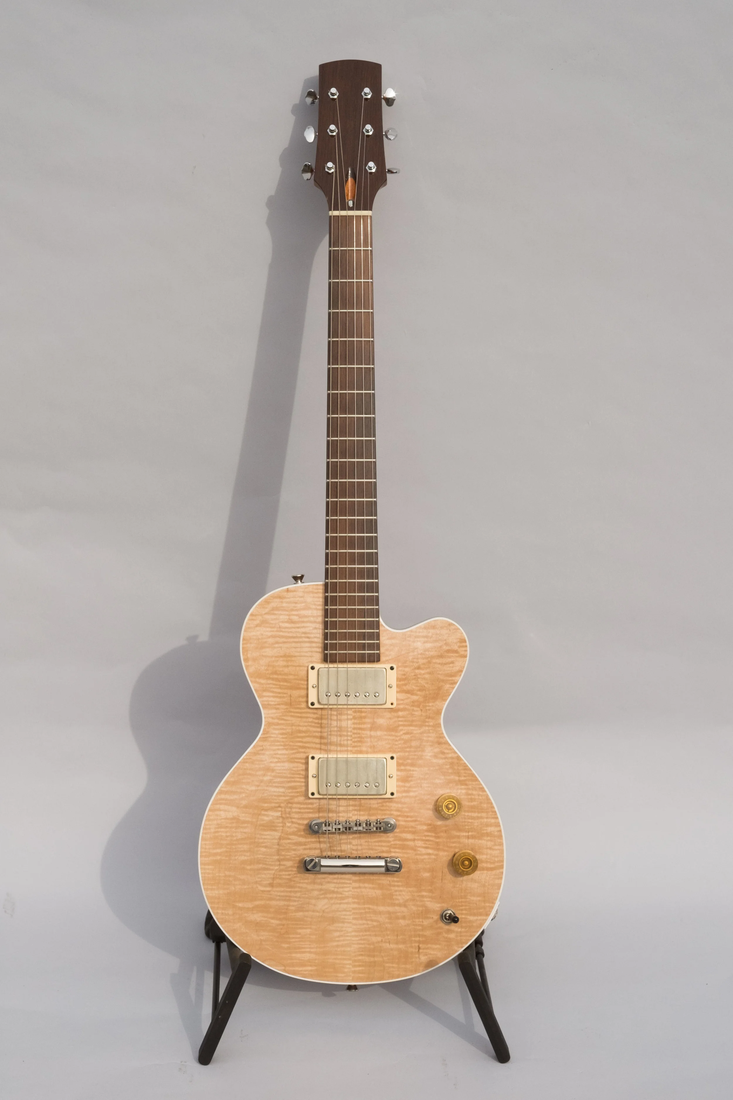 Honeybee Originals King Bee Guitar9.jpg