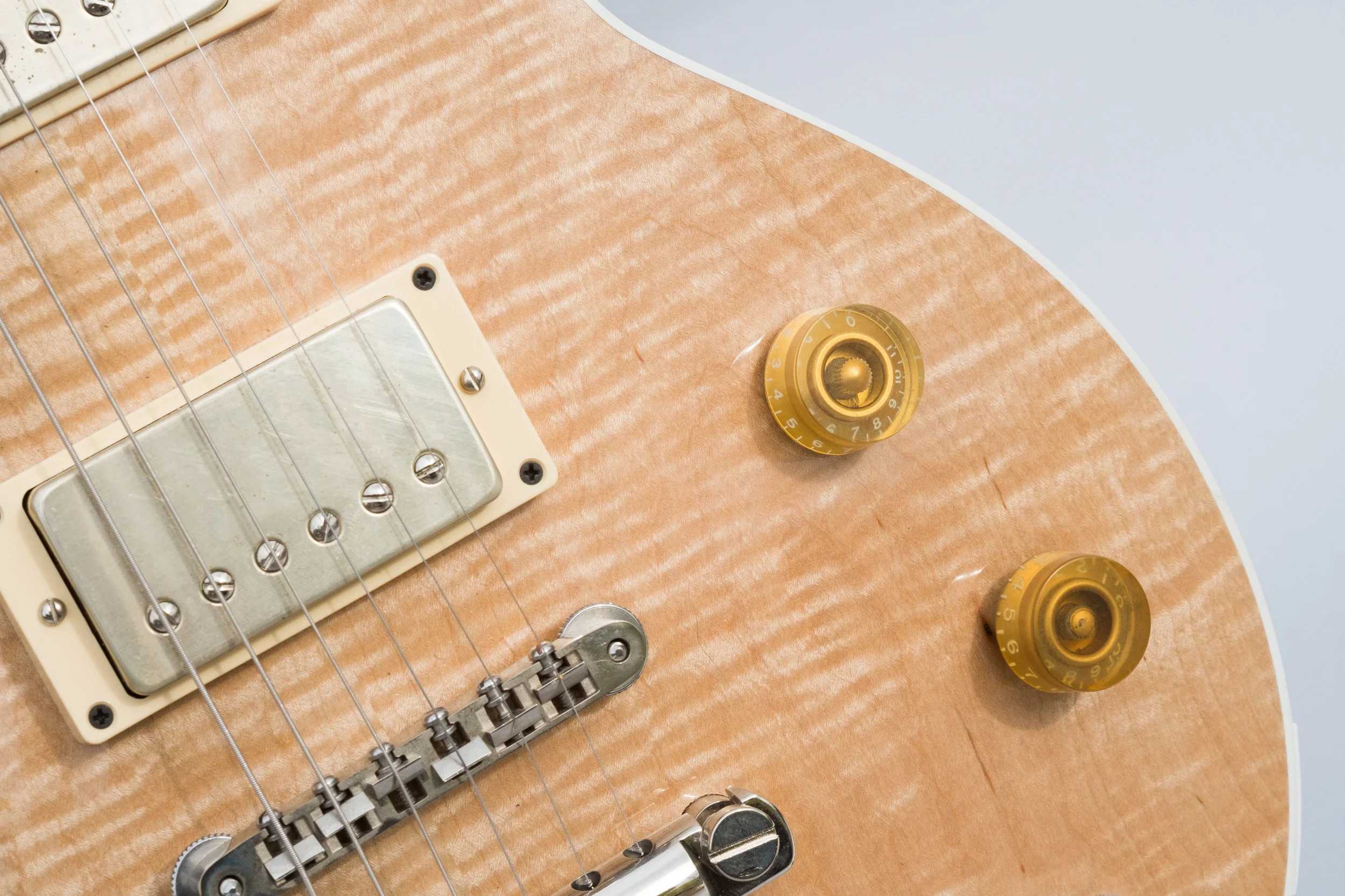 Honeybee Originals King Bee Guitar8.jpg
