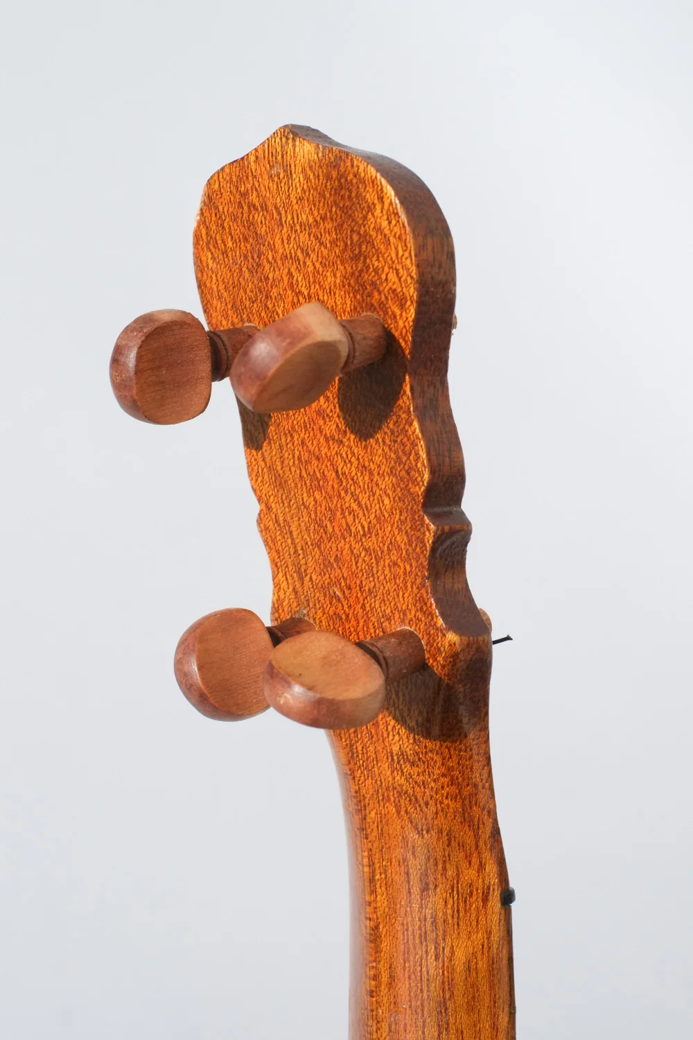 Honeybee Vintage Sammo soprano koa ukulele-5.jpg