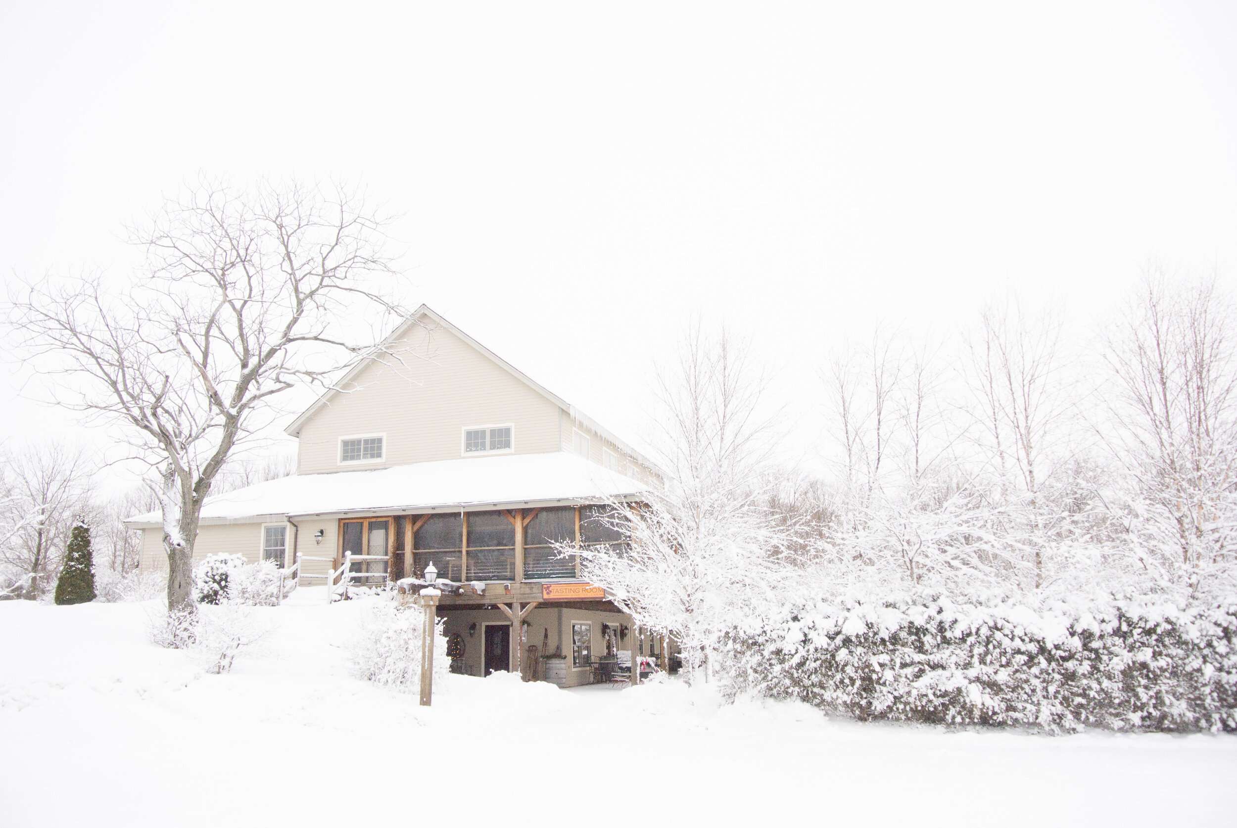THV Tasting room entrance winter.jpg
