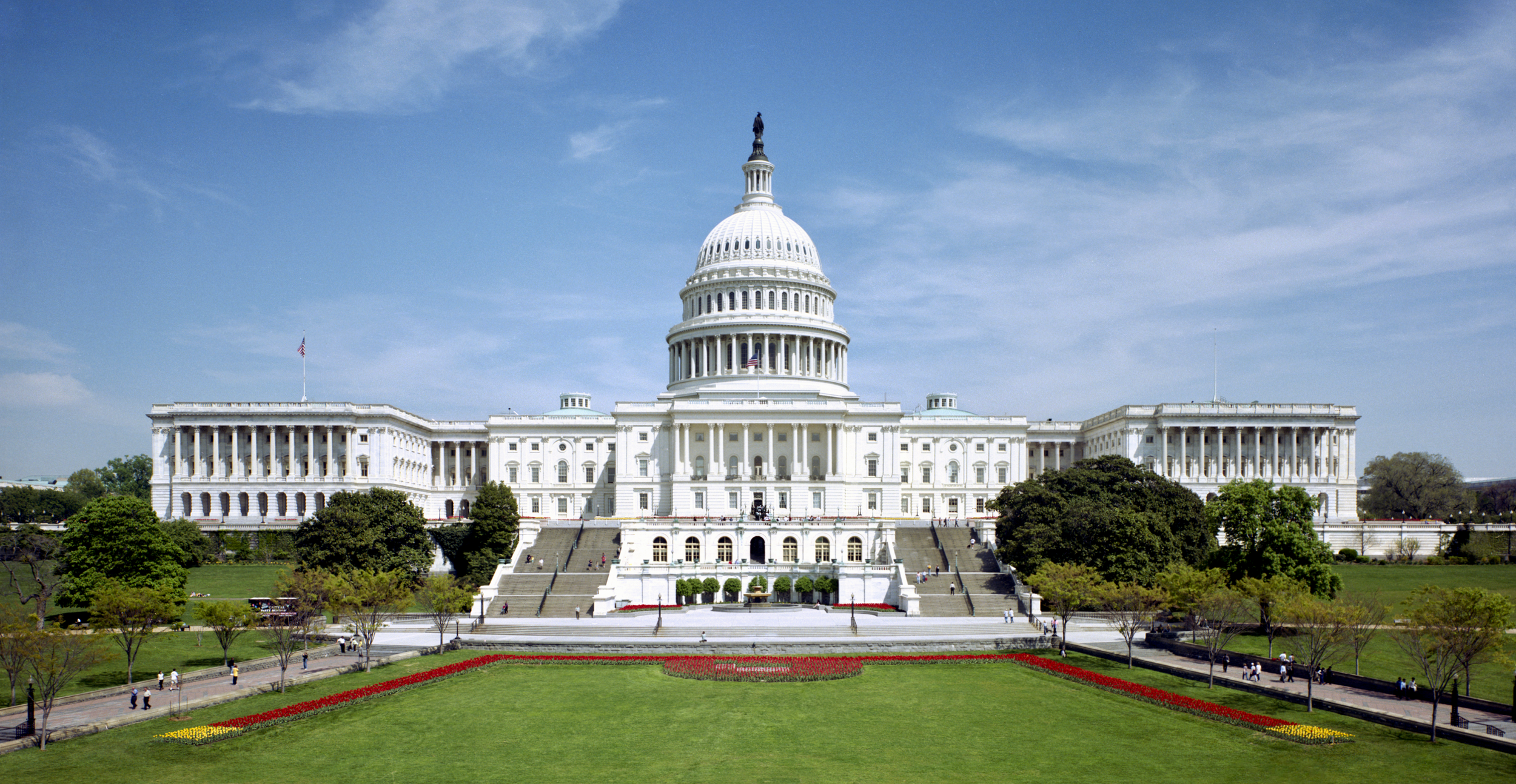 United_States_Capitol_-_west_front.png