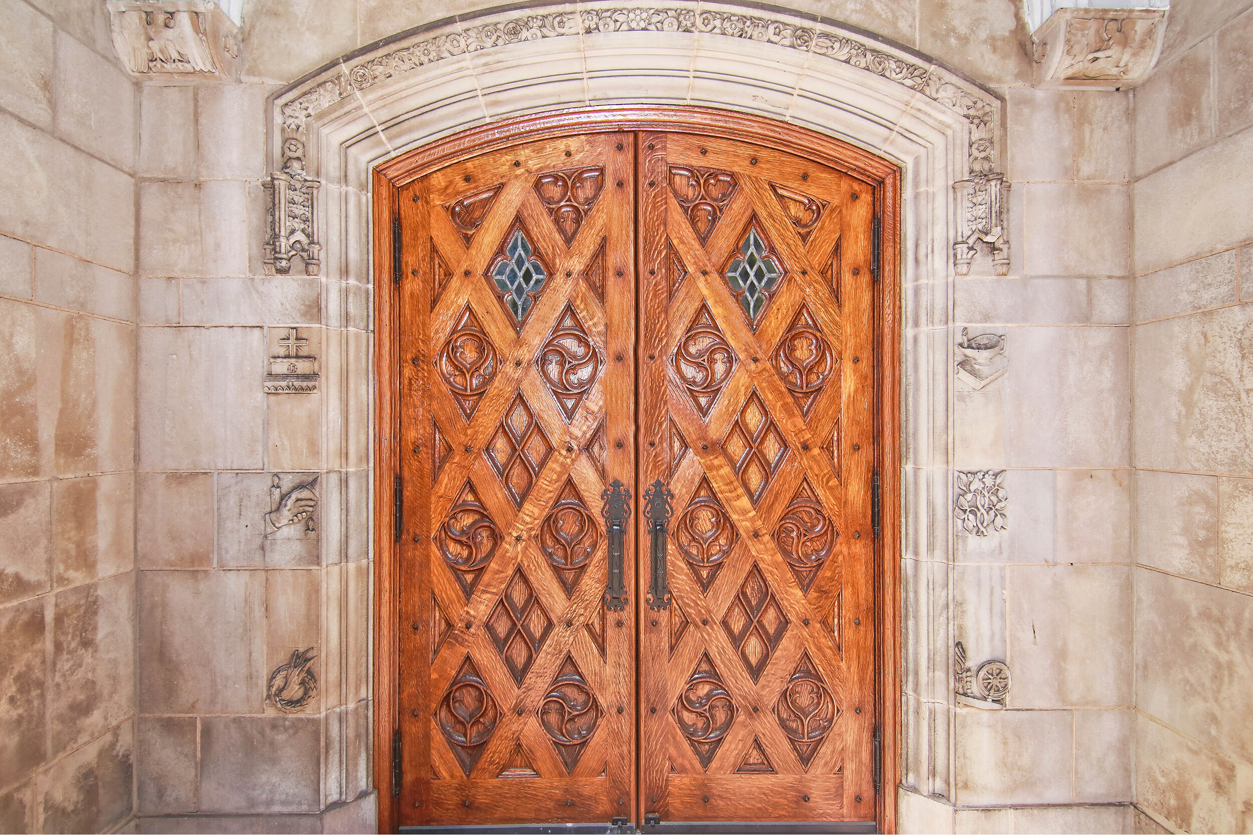 historical-landmark-restoration-door-installation-near-chicago-il-by-meyer-guild.jpg