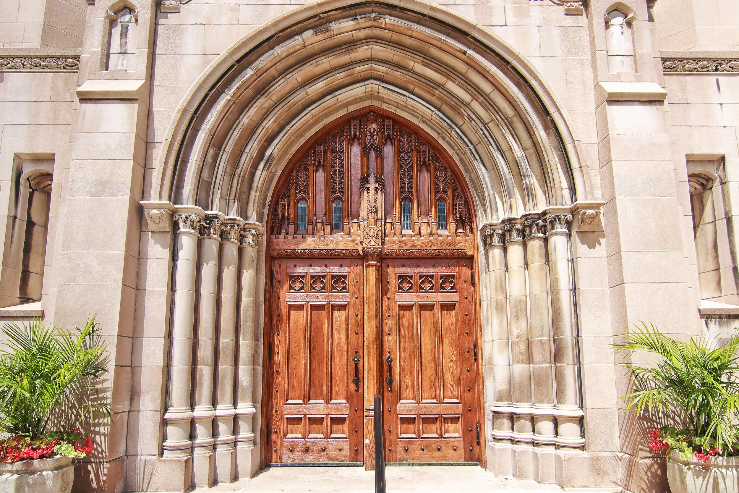 historical-landmark-restoration-door-installations-near-chicago-il-by-meyer-guild.jpg