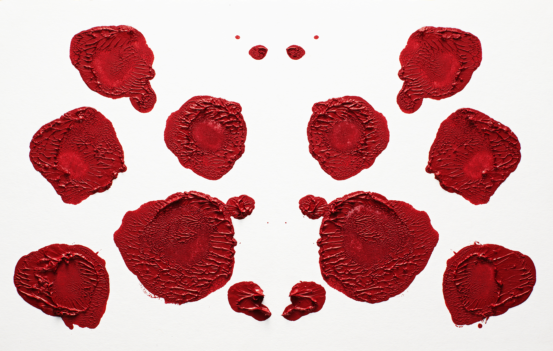 BLOT_REVLON_ROSEWINE_v1_sp.jpg