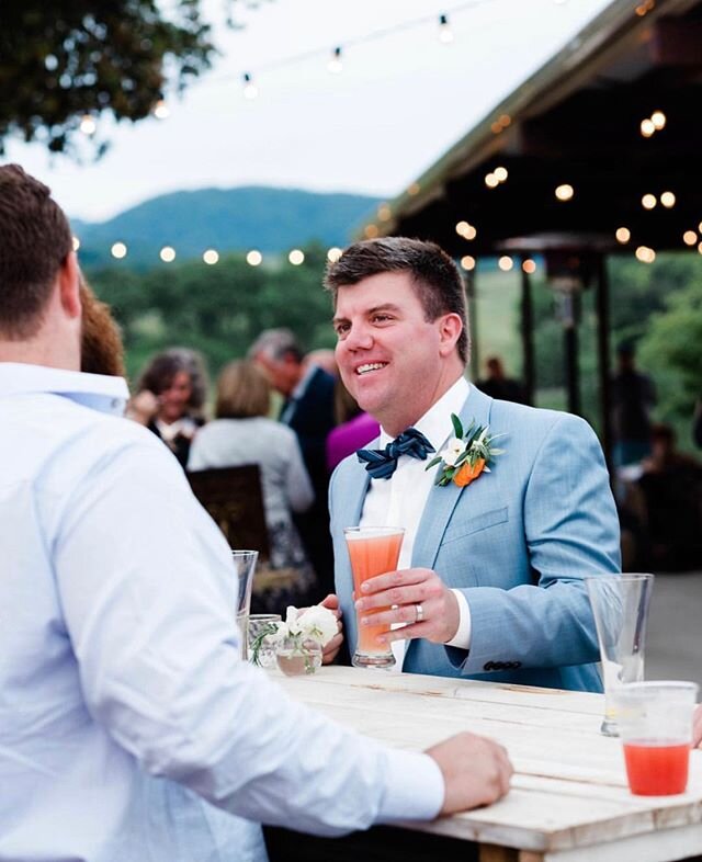 G R O O M ' S  F I R S T  S T O P // is always the bar. You want to show love to your groom, make sure his bar is not only serving great drinks but looks super cool. Check out the Tap Truck to elevate not drinks but the look of your wedding.  So both